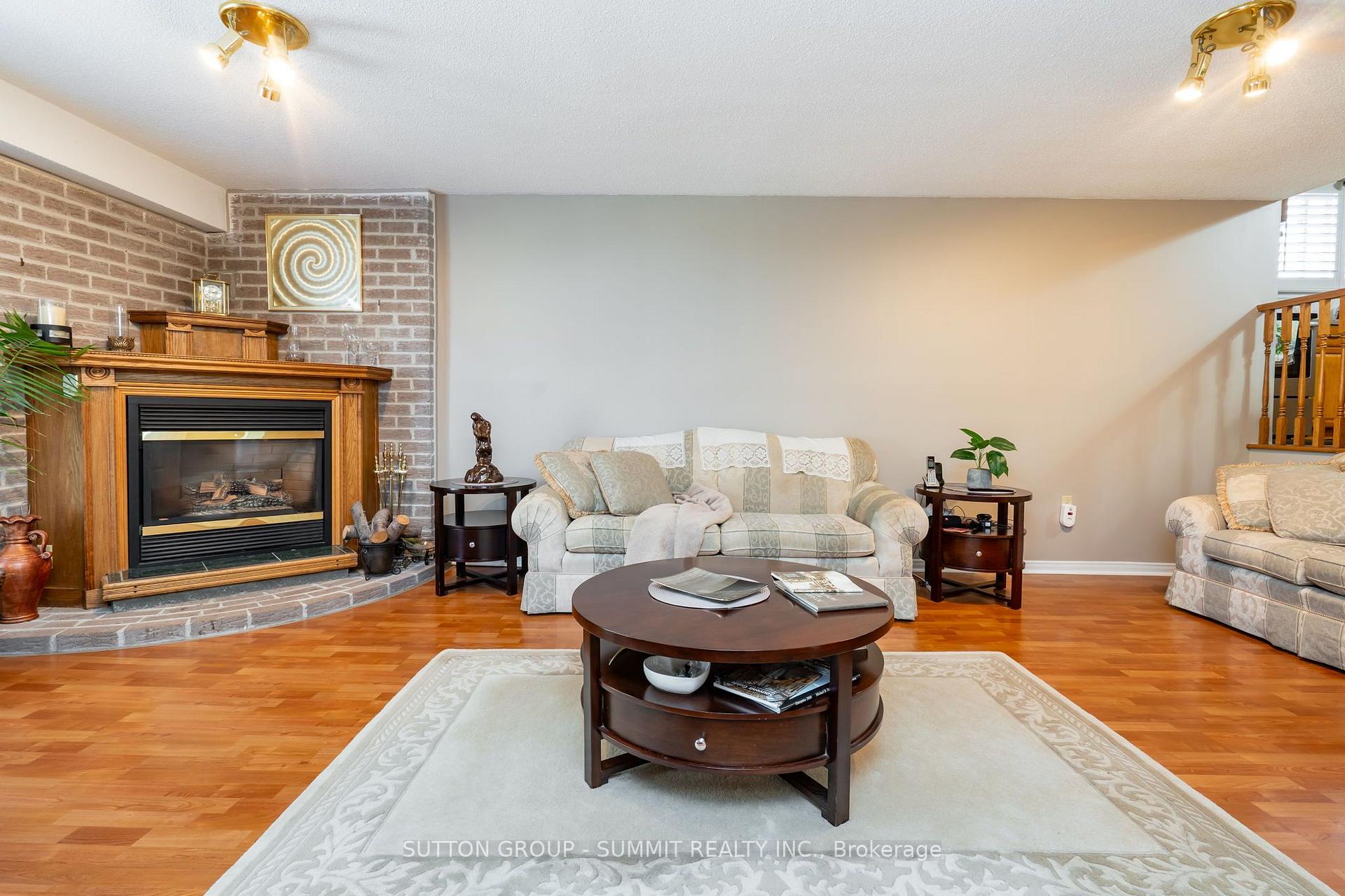 Photo 11 of 437 Eaglewood Drive, Hamilton, Eleanor — HOMEH