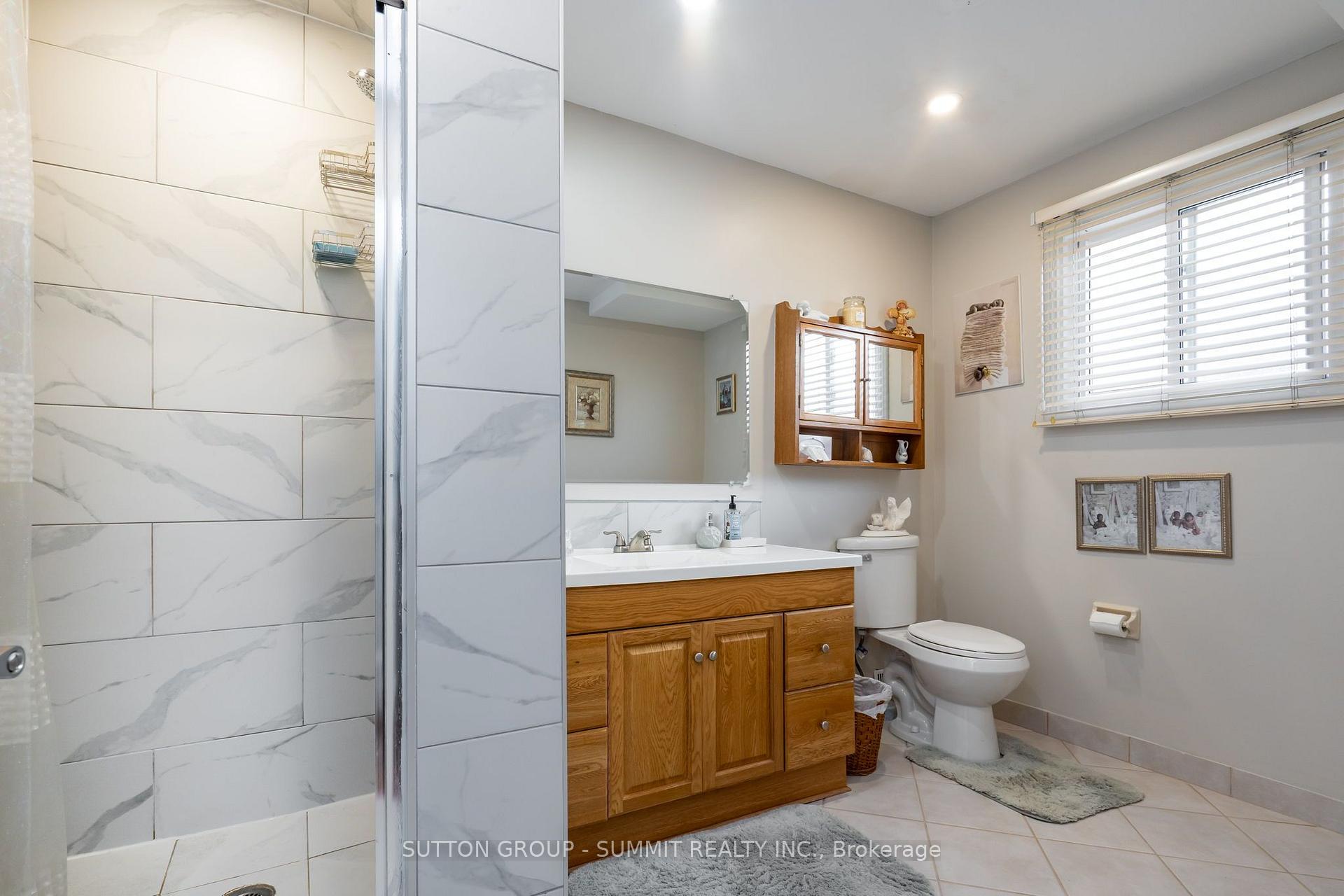 Photo 16 of 437 Eaglewood Drive, Hamilton, Eleanor — HOMEH