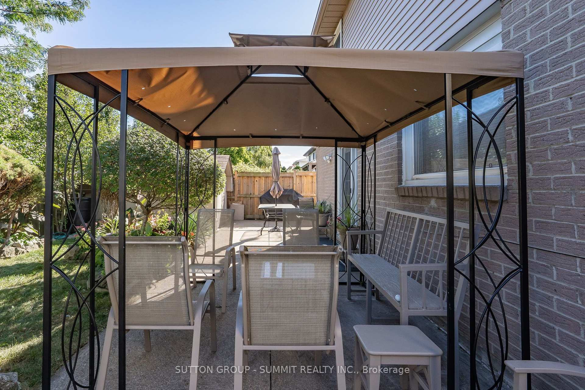 Photo 33 of 437 Eaglewood Drive, Hamilton, Eleanor — HOMEH