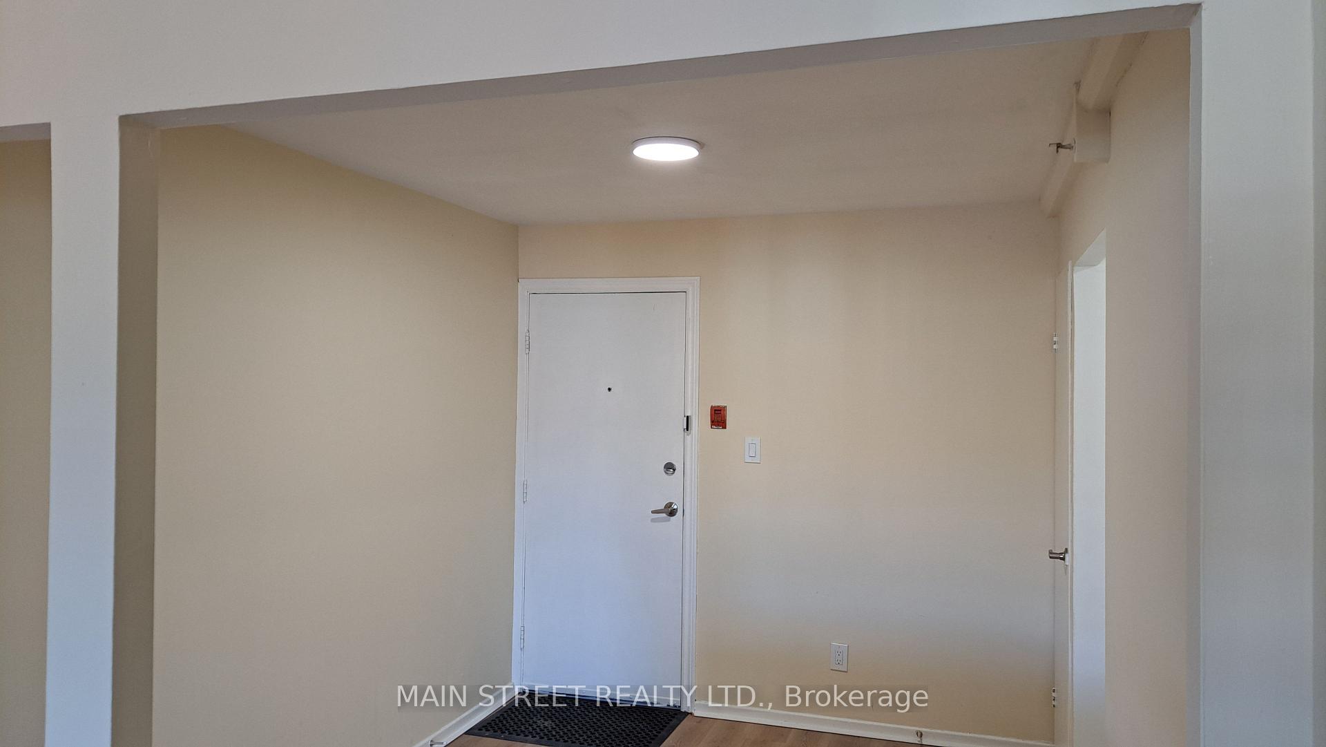 Photo 7 of Unit 3, 2588A Yonge Street, Toronto, Lawrence Park South — HOMEH