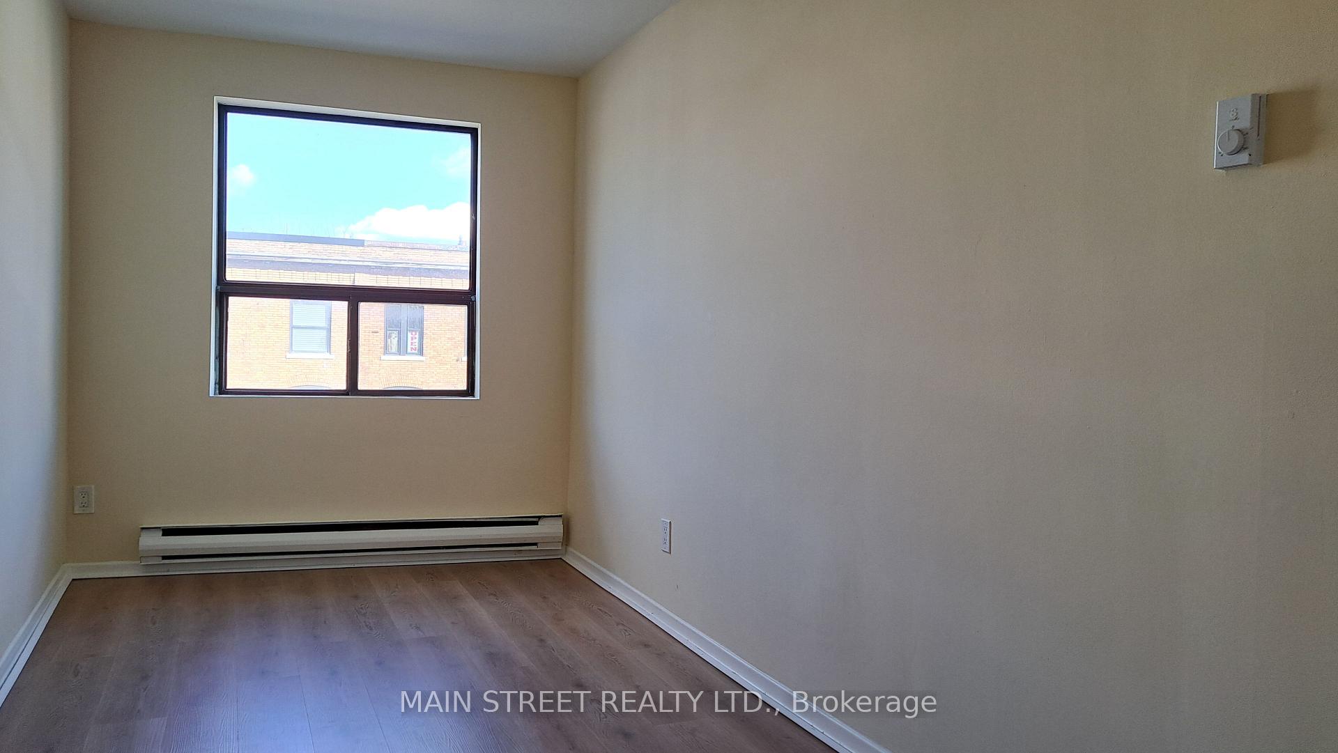 Photo 18 of Unit 3, 2588A Yonge Street, Toronto, Lawrence Park South — HOMEH
