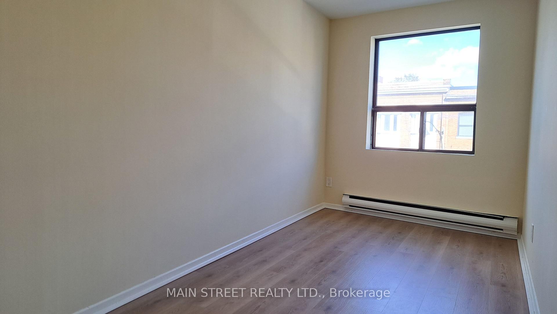 Photo 19 of Unit 3, 2588A Yonge Street, Toronto, Lawrence Park South — HOMEH