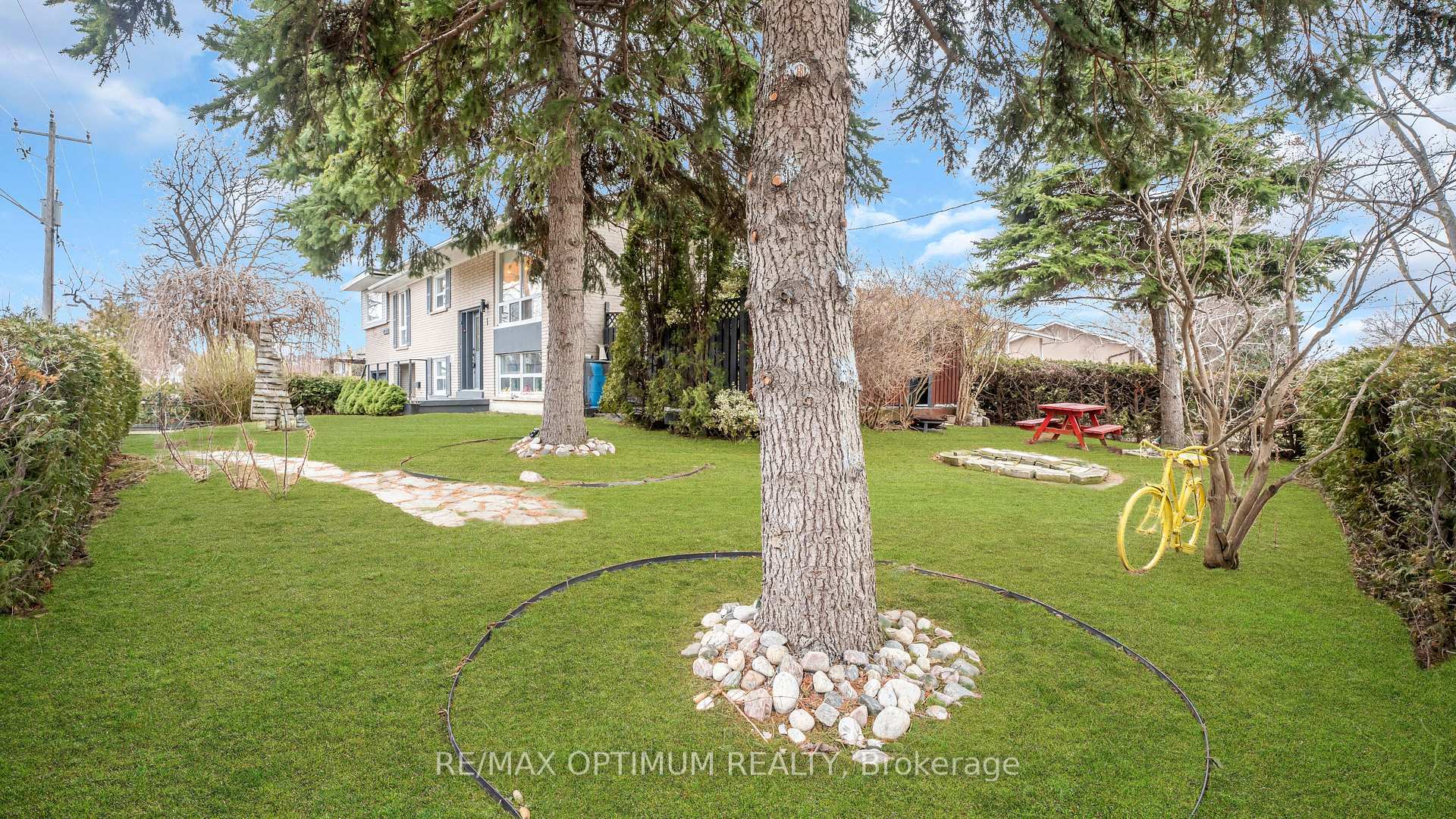 Photo 34 of 1 Dundee Drive, North York, York University Heights — HOMEH