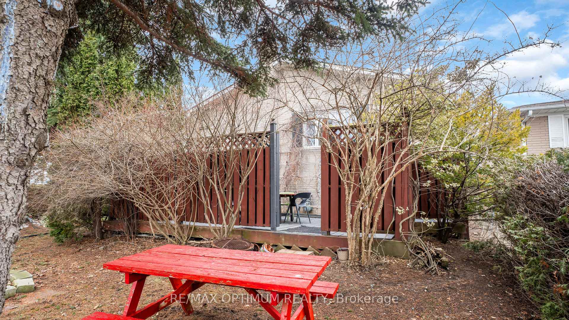 Photo 38 of 1 Dundee Drive, North York, York University Heights — HOMEH
