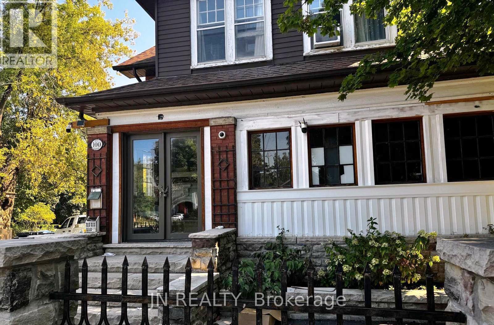 Photo 4 of 100 Mill Street N, Brampton, Downtown Brampton — HOMEH