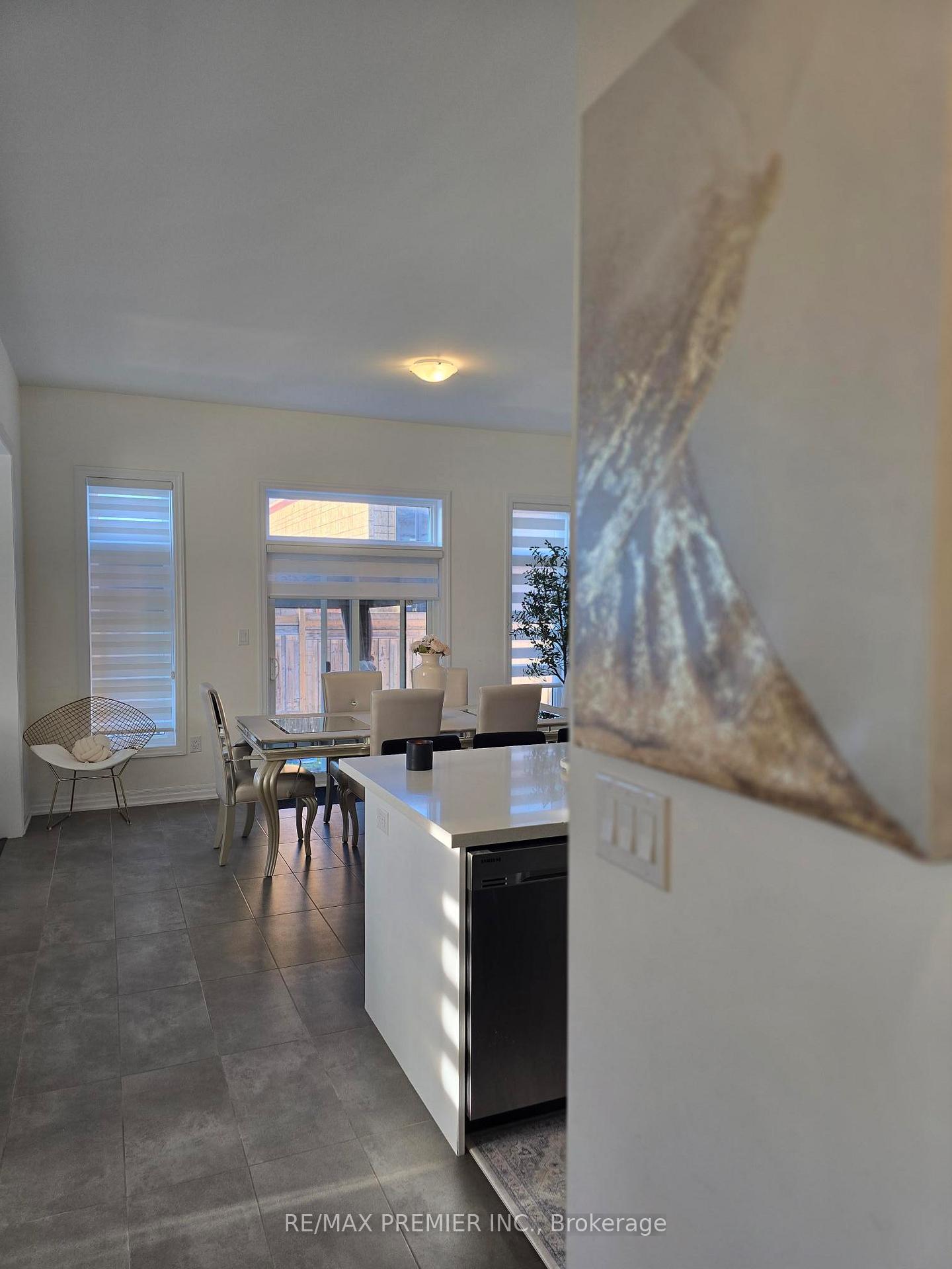 Photo 52 of 106 Ed Ewert Avenue, Clarington, Newcastle — HOMEH