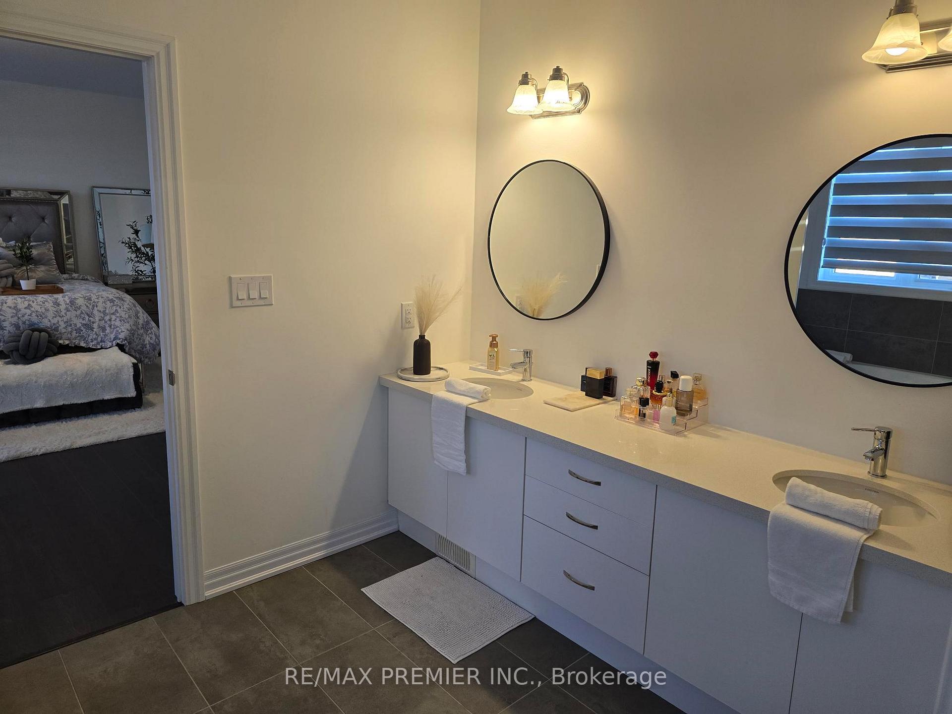 Photo 94 of 106 Ed Ewert Avenue, Clarington, Newcastle — HOMEH