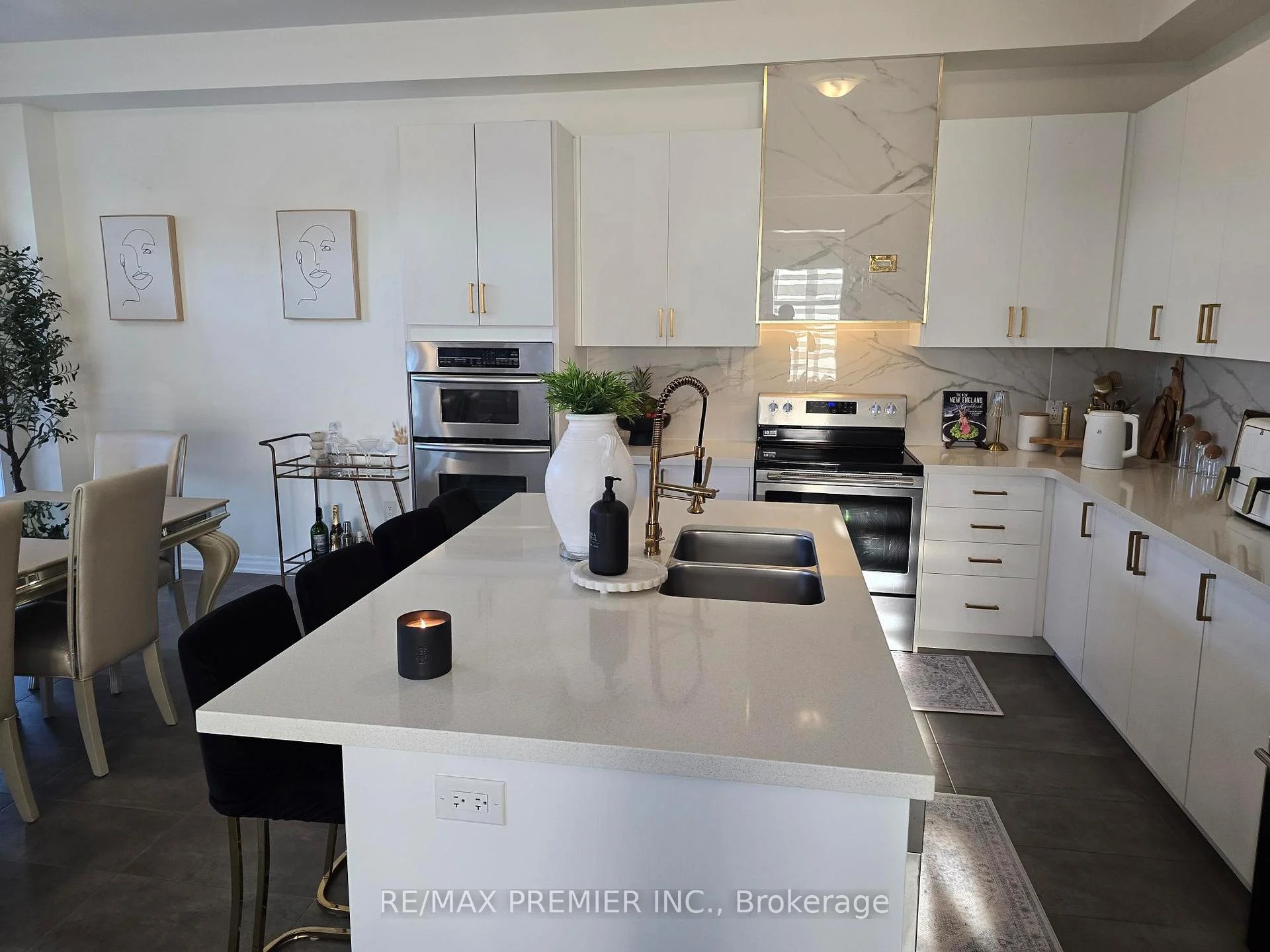 Photo 35 of 106 Ed Ewert Avenue, Clarington, Newcastle — HOMEH