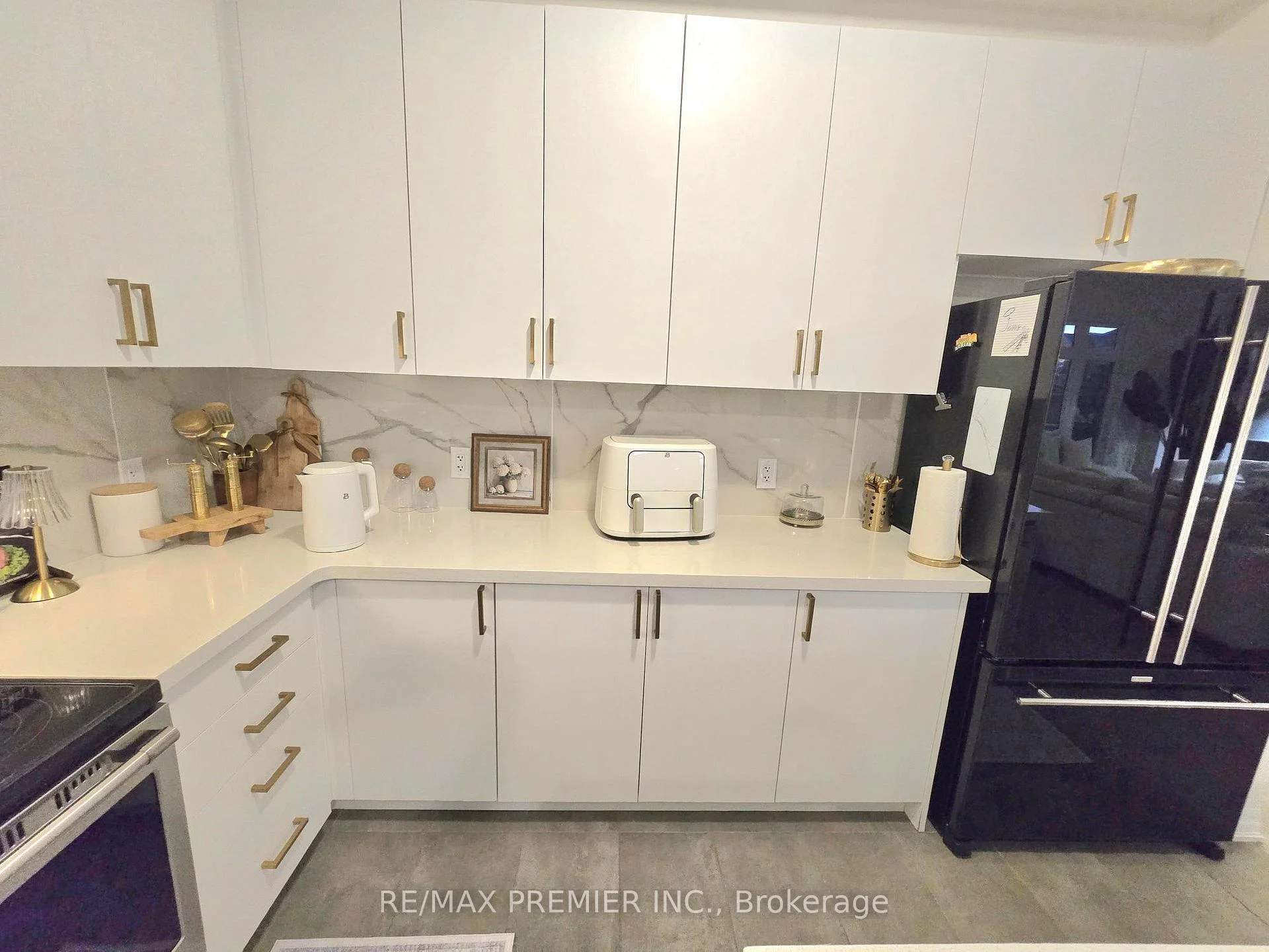 Photo 56 of 106 Ed Ewert Avenue, Clarington, Newcastle — HOMEH