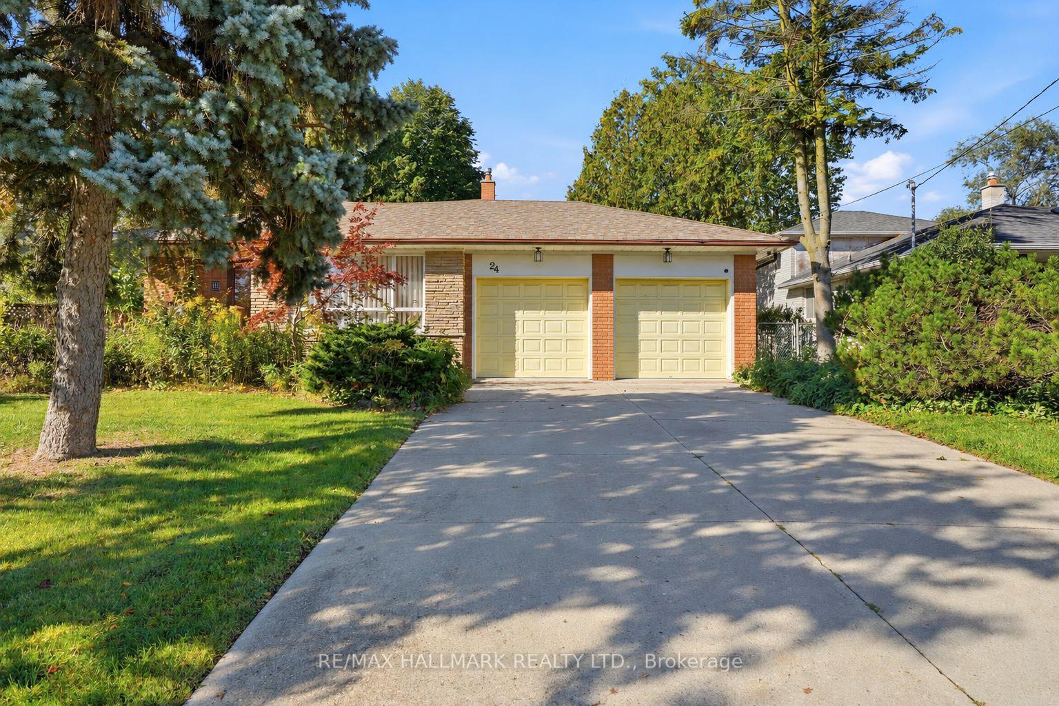 Photo 12 of 24 & 26 Wynn Road, North York, Willowdale West — HOMEH