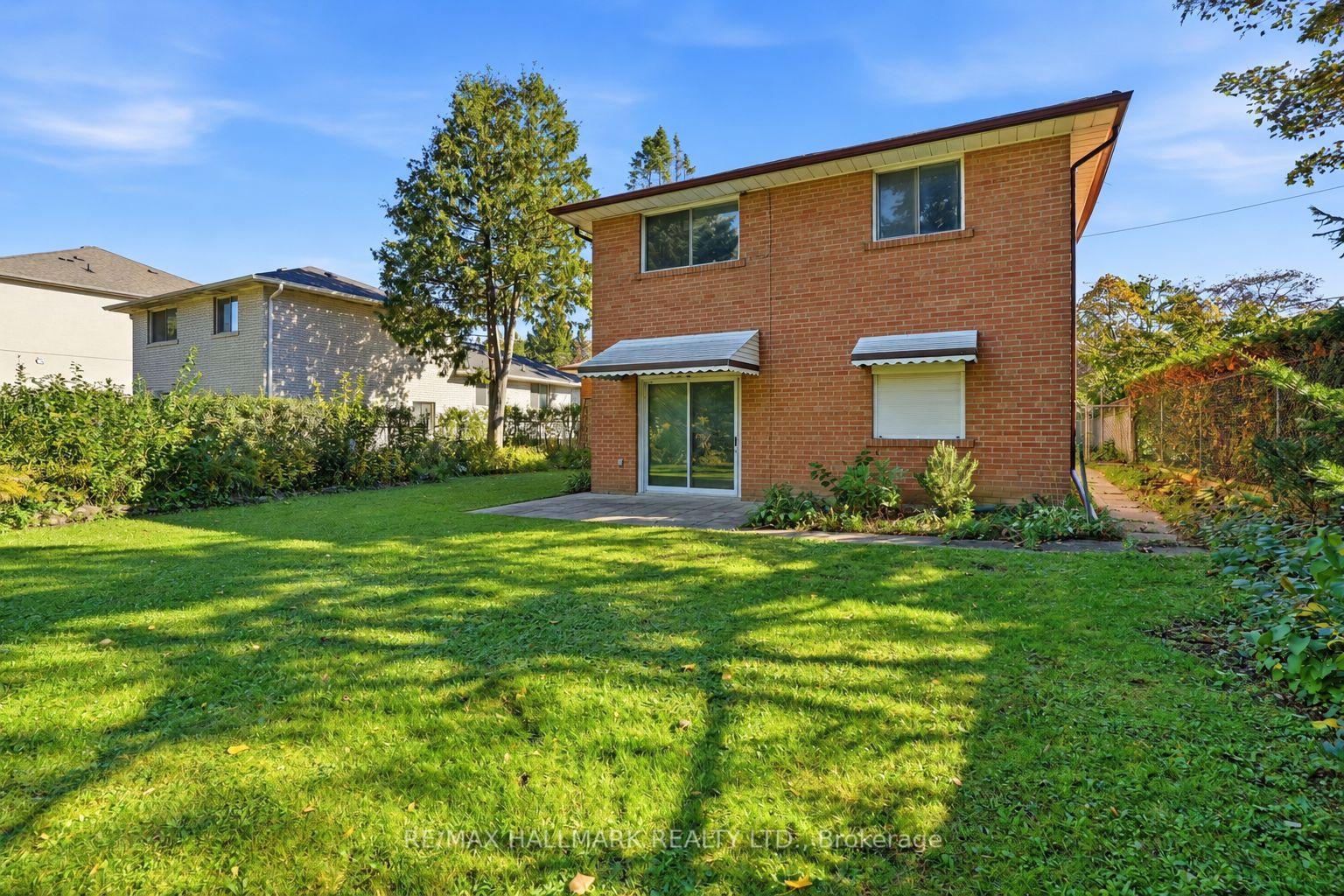 Photo 15 of 24 & 26 Wynn Road, North York, Willowdale West — HOMEH