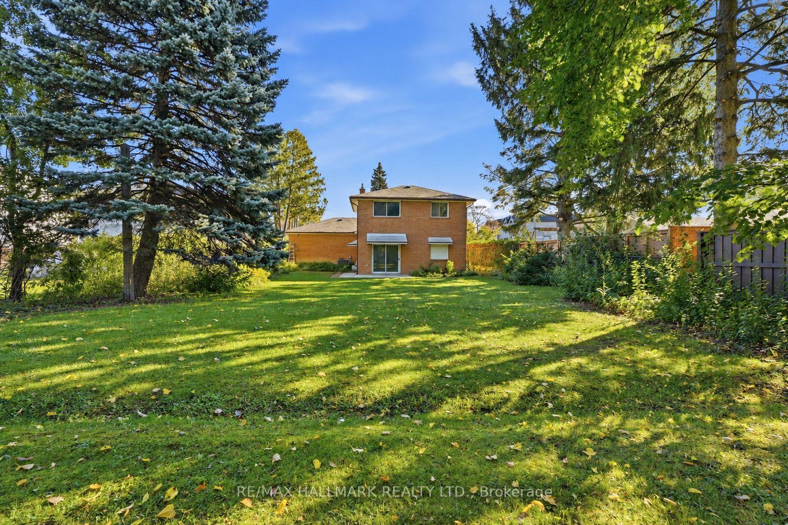 Photo 17 of 24 & 26 Wynn Road, North York, Willowdale West — HOMEH