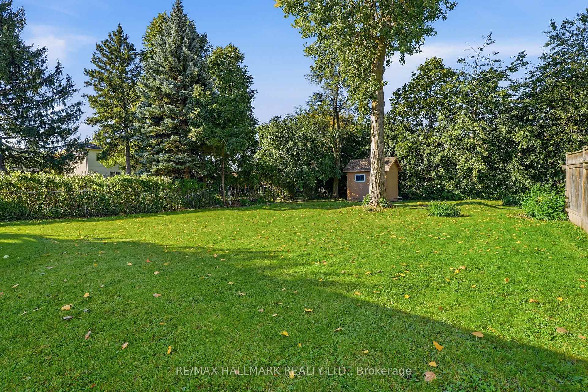 Photo 26 of 24 & 26 Wynn Road, North York, Willowdale West — HOMEH