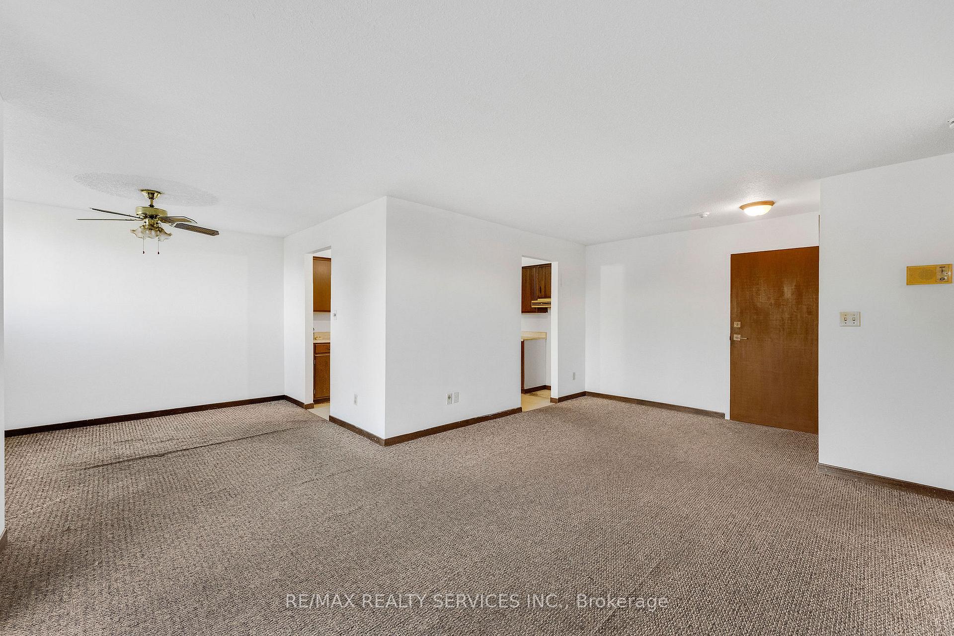Photo 5 of Unit 206, 4218 Portage Road, Niagara Falls, Cherrywood — HOMEH