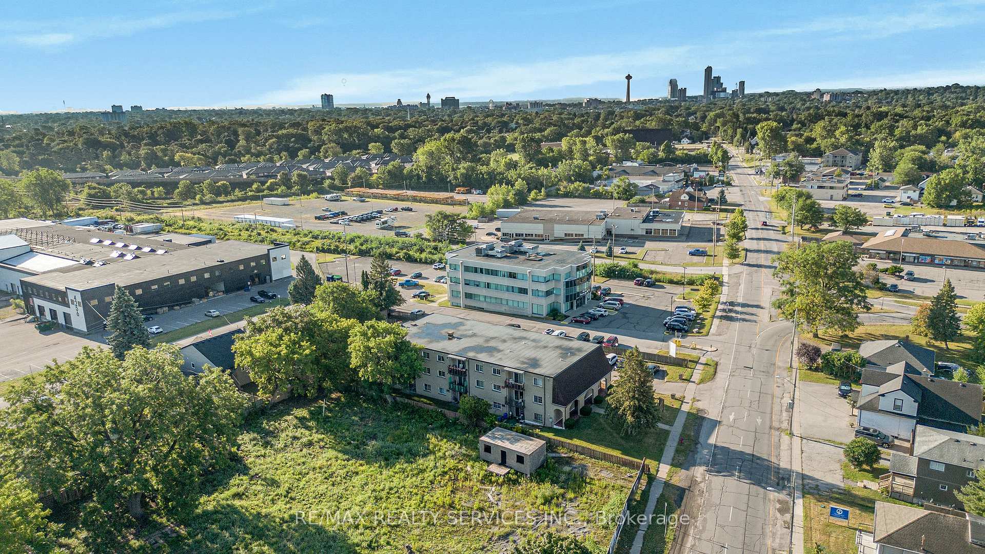 Photo 53 of Unit 206, 4218 Portage Road, Niagara Falls, Cherrywood — HOMEH