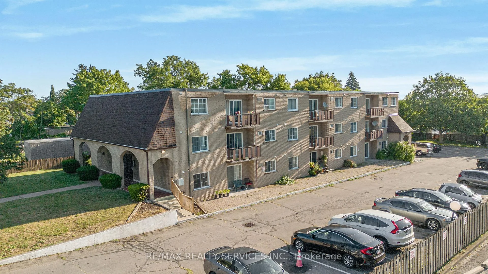 Photo 2 of Unit 206, 4218 Portage Road, Niagara Falls, Cherrywood — HOMEH