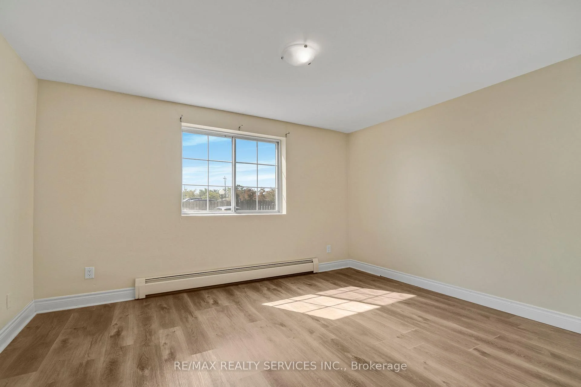 Photo 32 of Unit 206, 4218 Portage Road, Niagara Falls, Cherrywood — HOMEH