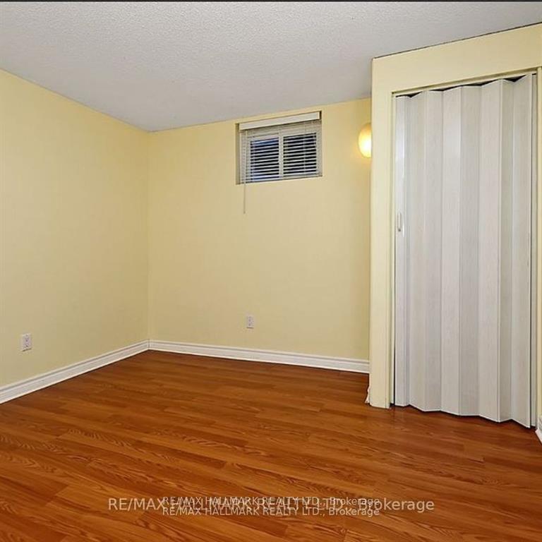 Photo 3 of 71 Ecclestone Drive, Brampton, Brampton West — HOMEH