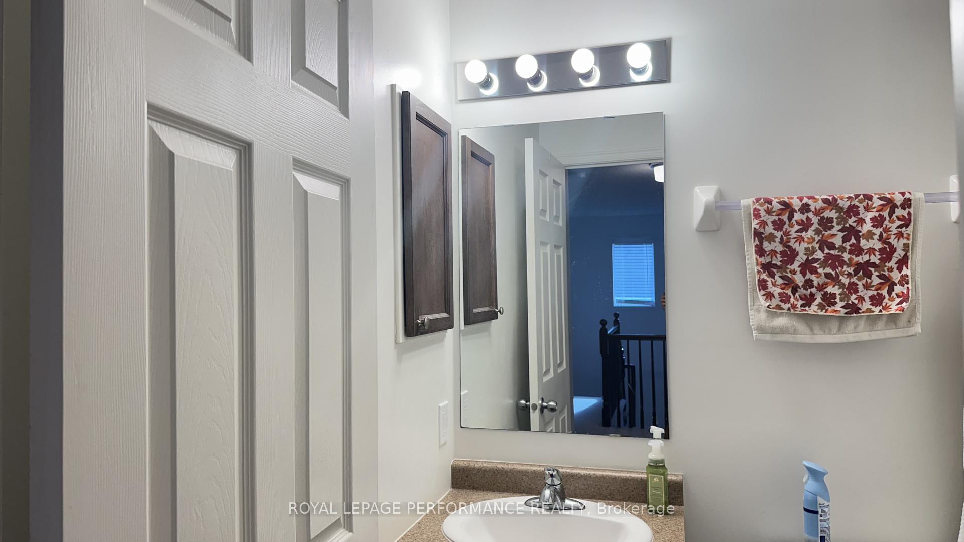 Photo 11 of 368 Antigonish Avenue, Ottawa, Springridge/East Village — HOMEH