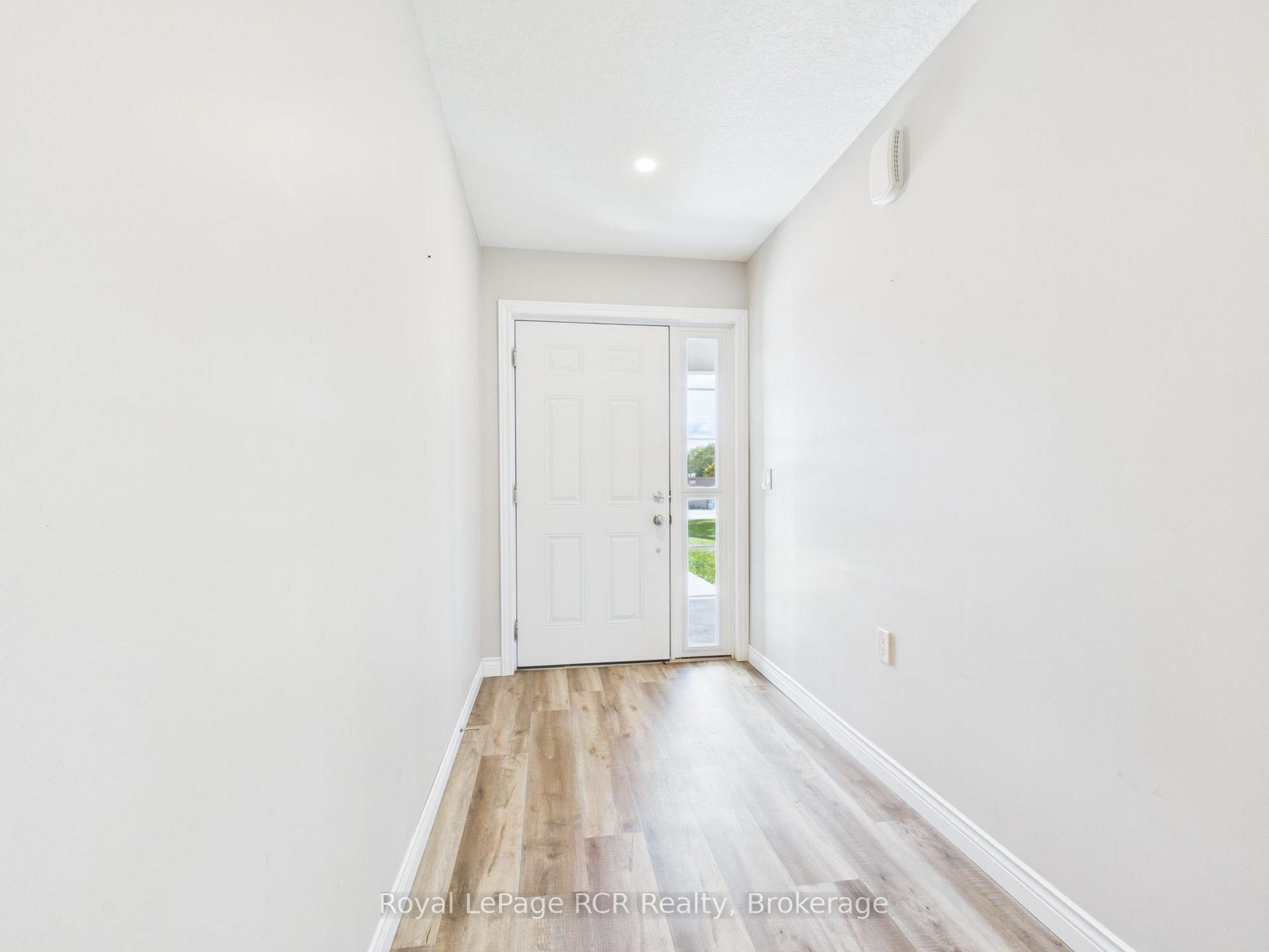Photo 3 of Unit 3, 91135 Belmore Line, Morris Turnberry, Turnberry — HOMEH