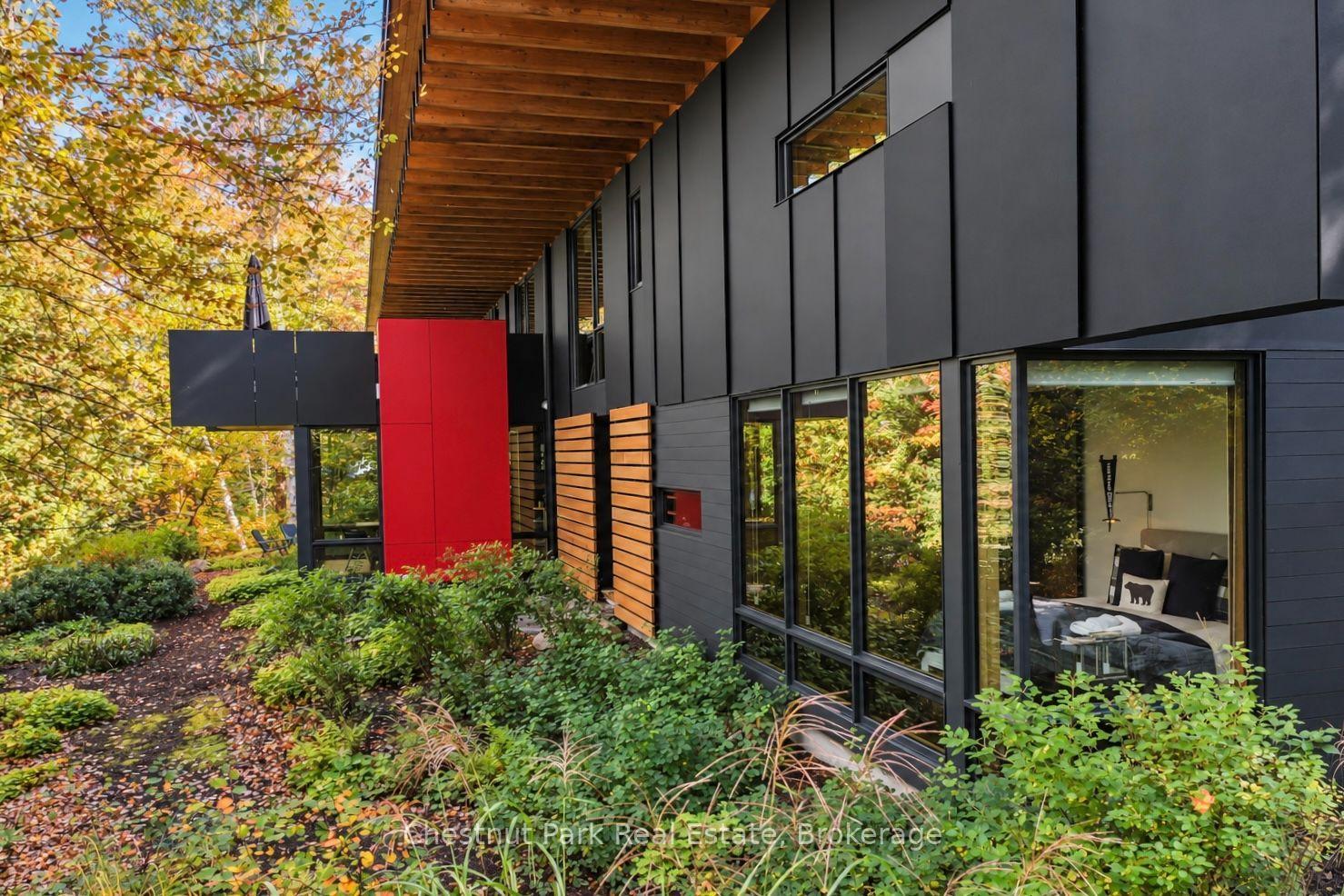 Photo 2 of 1196 Enterprise Drive, Highlands East, Glamorgan — HOMEH