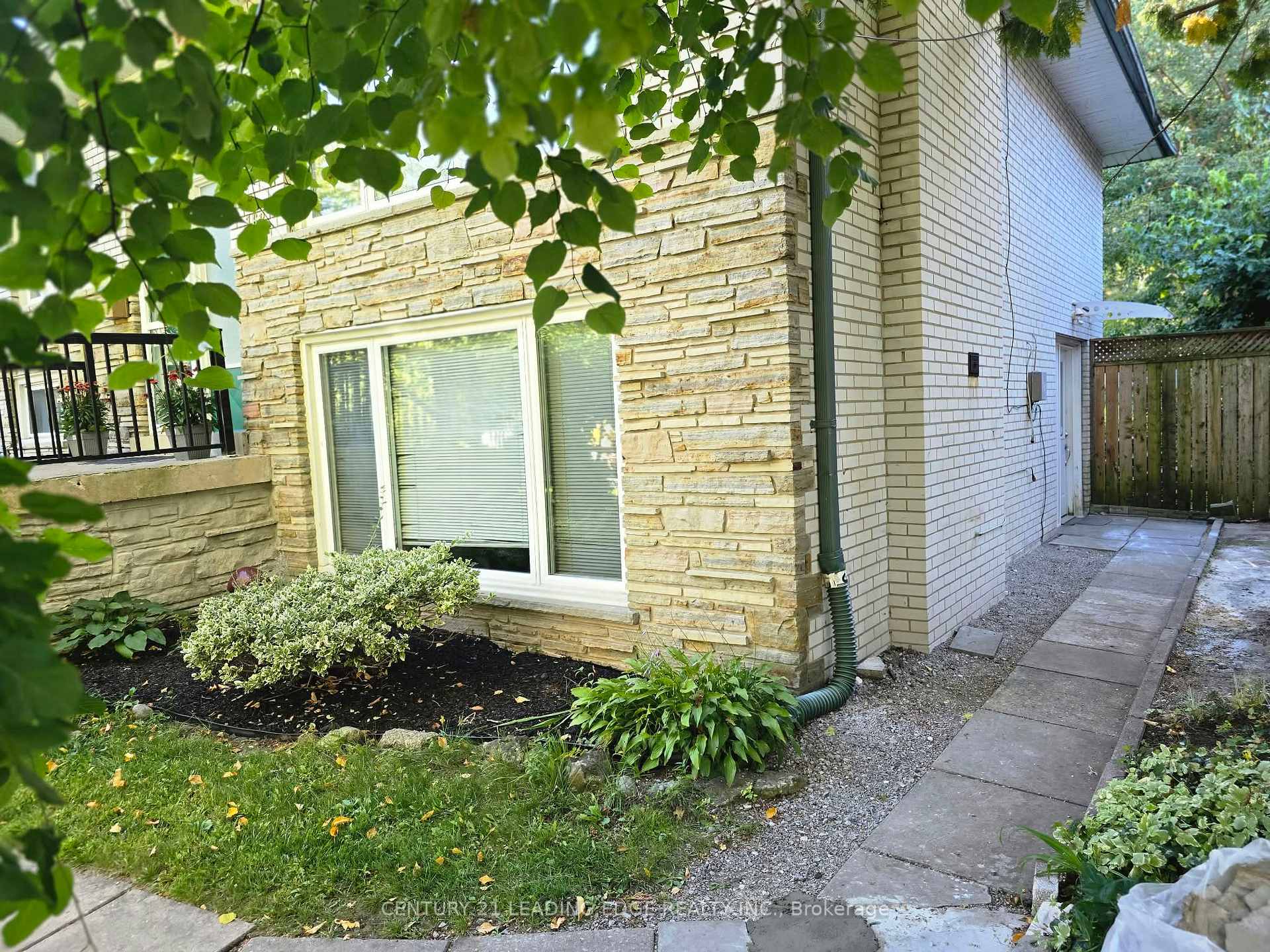 Photo 2 of Unit Lower Level, 168 Meadowvale Road, Scarborough, Centennial Scarborough — HOMEH