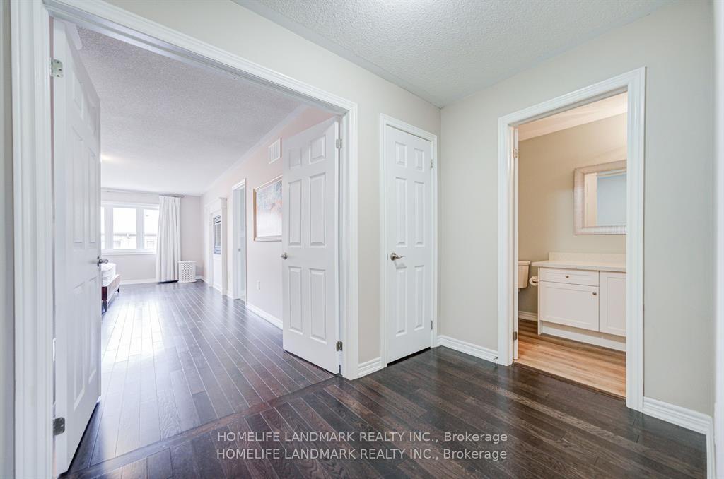 Photo 18 of 2479 Gateshead Common, Oakville, Bronte Creek — HOMEH