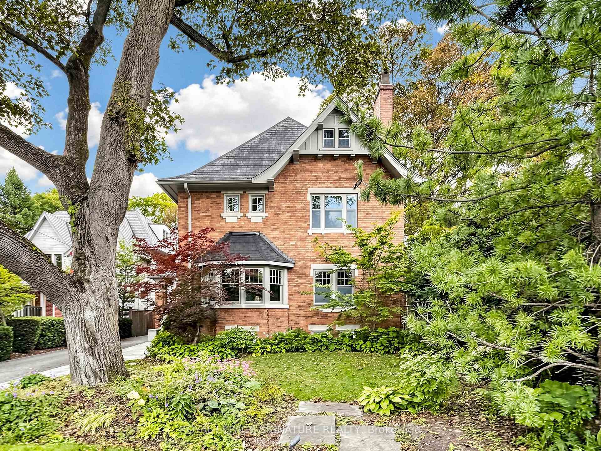 Photo 3 of 92 Inglewood Drive, Toronto, Rosedale-Moore Park — HOMEH