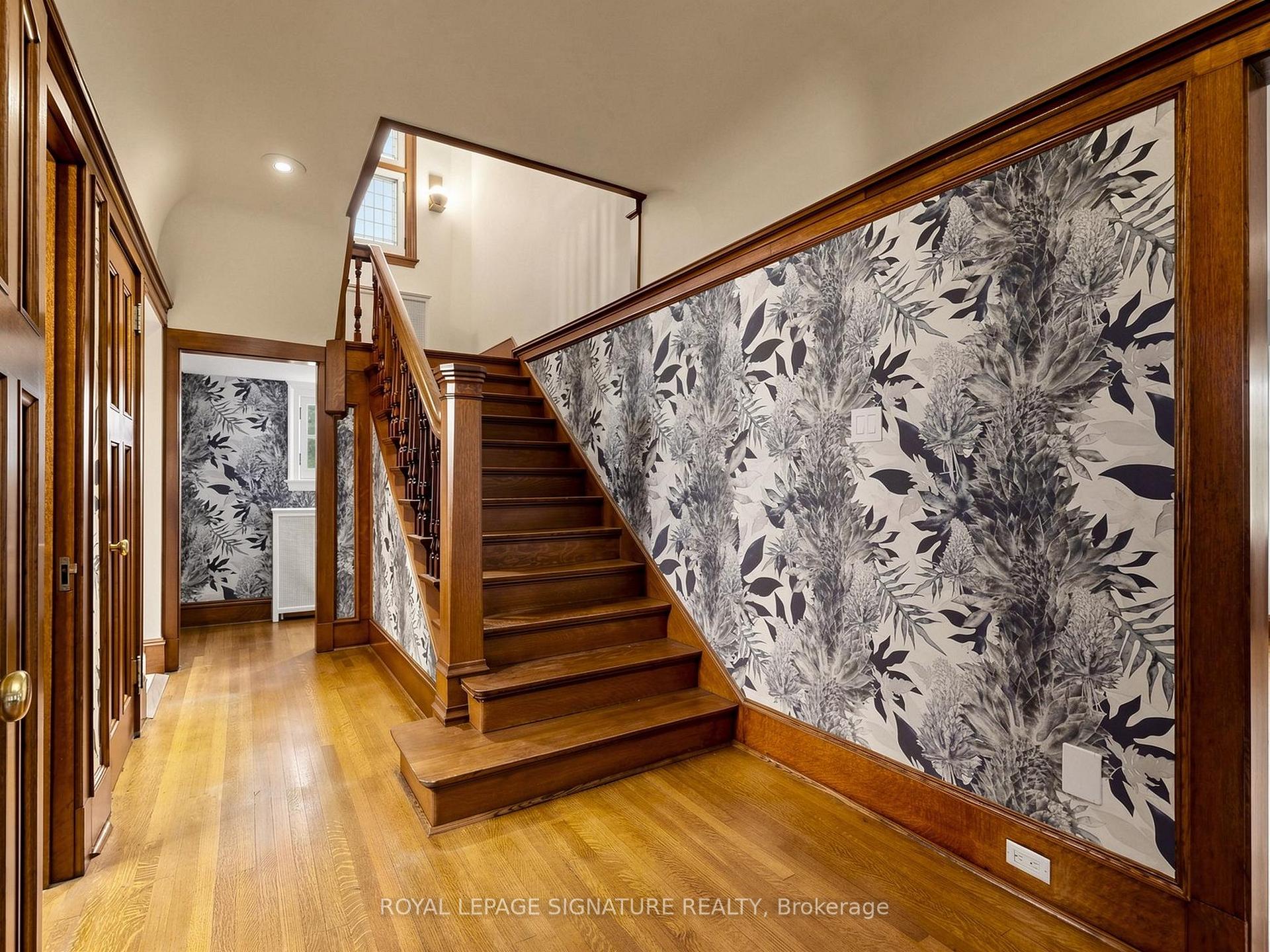 Photo 10 of 92 Inglewood Drive, Toronto, Rosedale-Moore Park — HOMEH