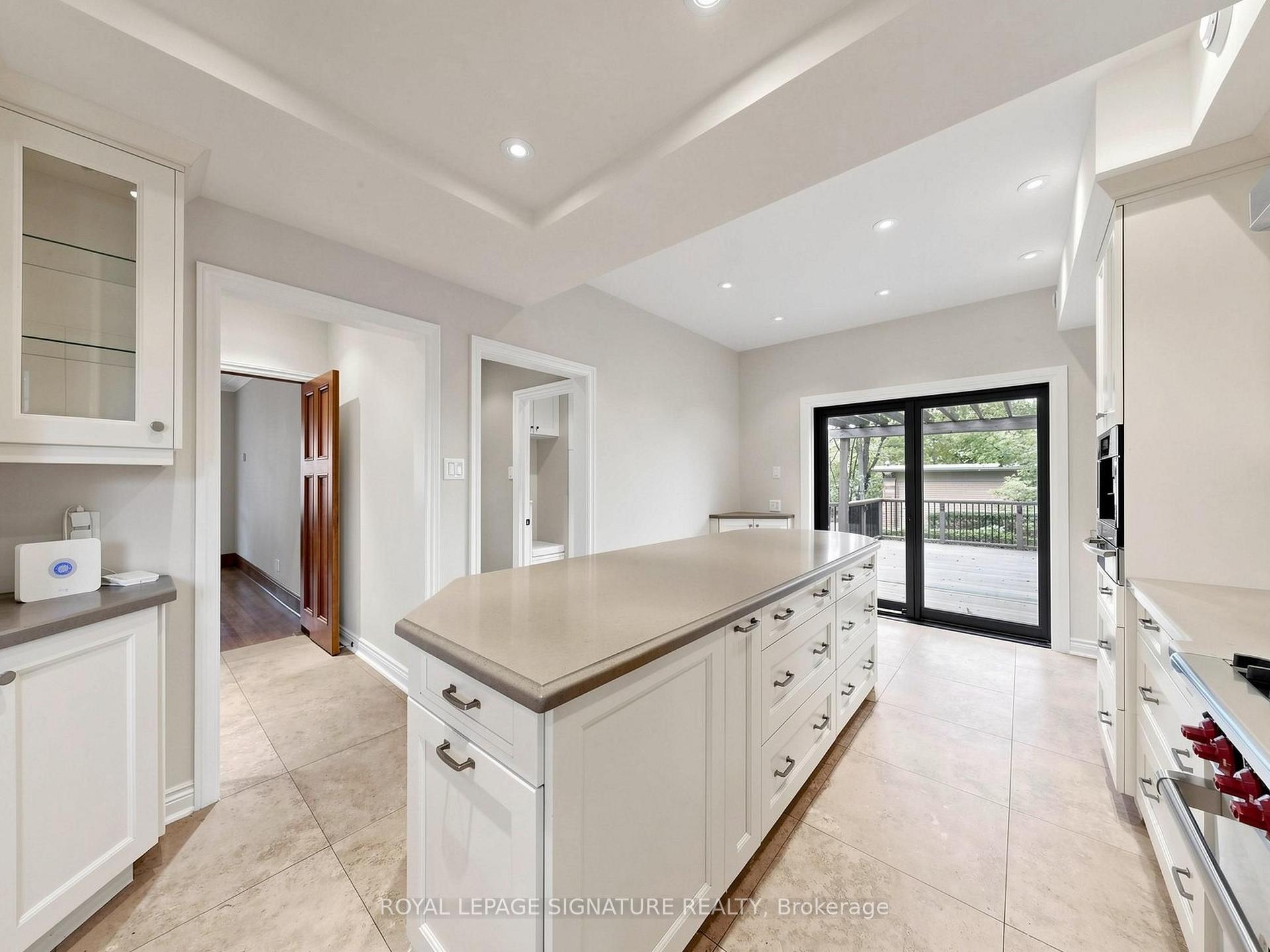 Photo 16 of 92 Inglewood Drive, Toronto, Rosedale-Moore Park — HOMEH