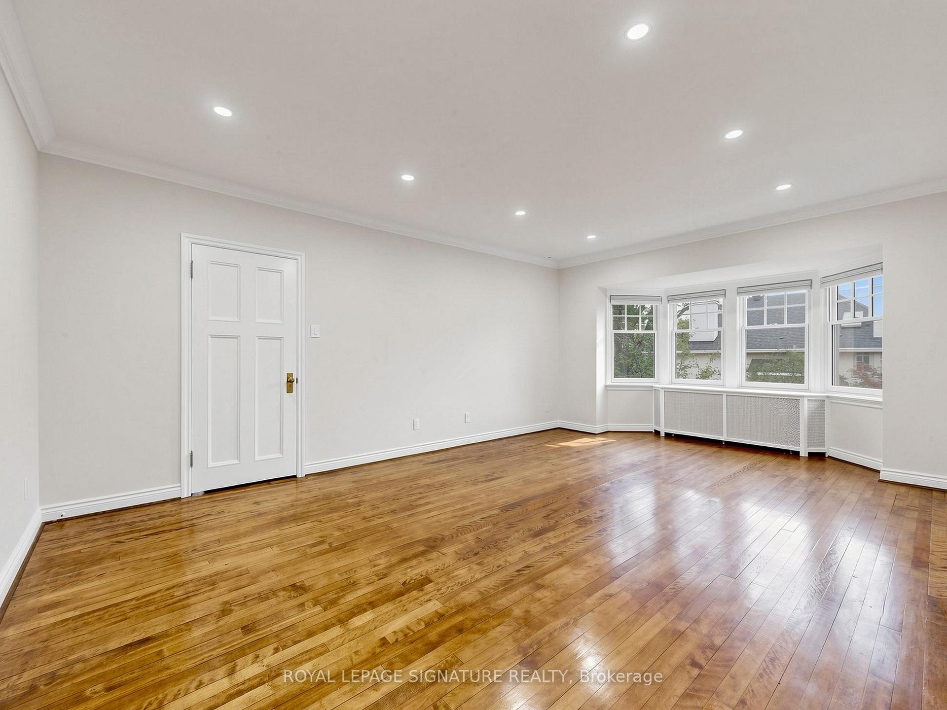 Photo 18 of 92 Inglewood Drive, Toronto, Rosedale-Moore Park — HOMEH