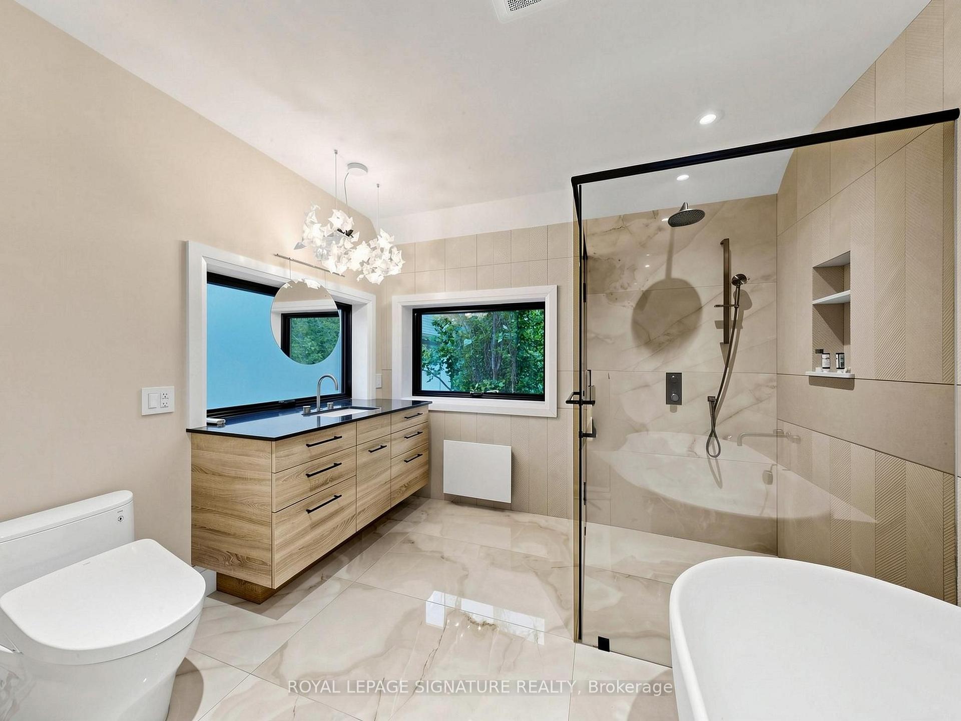 Photo 22 of 92 Inglewood Drive, Toronto, Rosedale-Moore Park — HOMEH