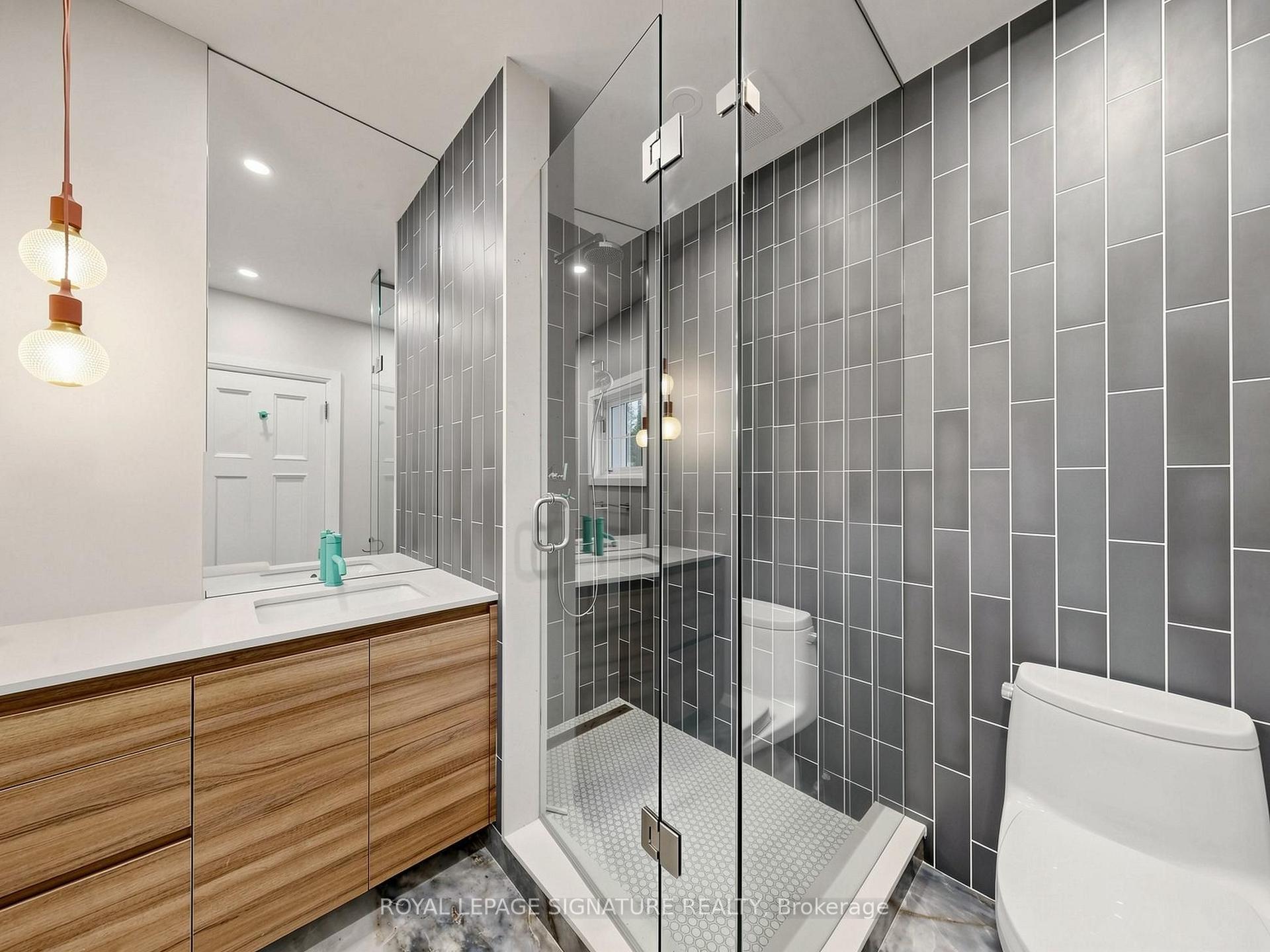 Photo 26 of 92 Inglewood Drive, Toronto, Rosedale-Moore Park — HOMEH