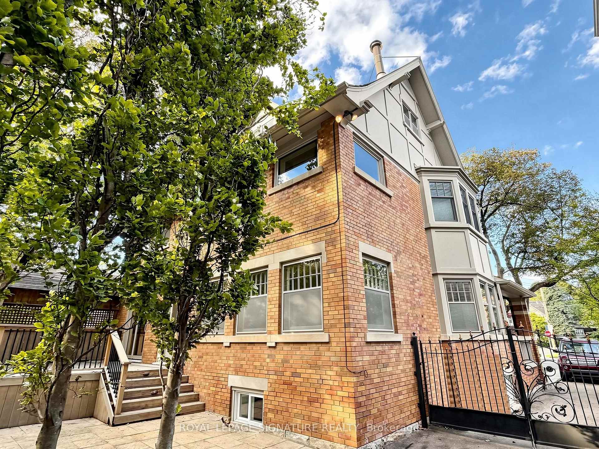 Photo 37 of 92 Inglewood Drive, Toronto, Rosedale-Moore Park — HOMEH