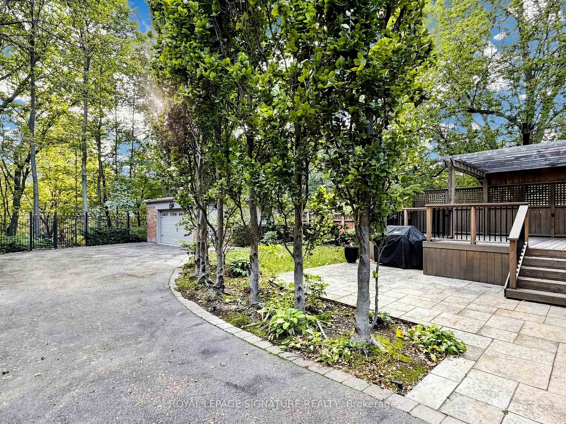Photo 38 of 92 Inglewood Drive, Toronto, Rosedale-Moore Park — HOMEH