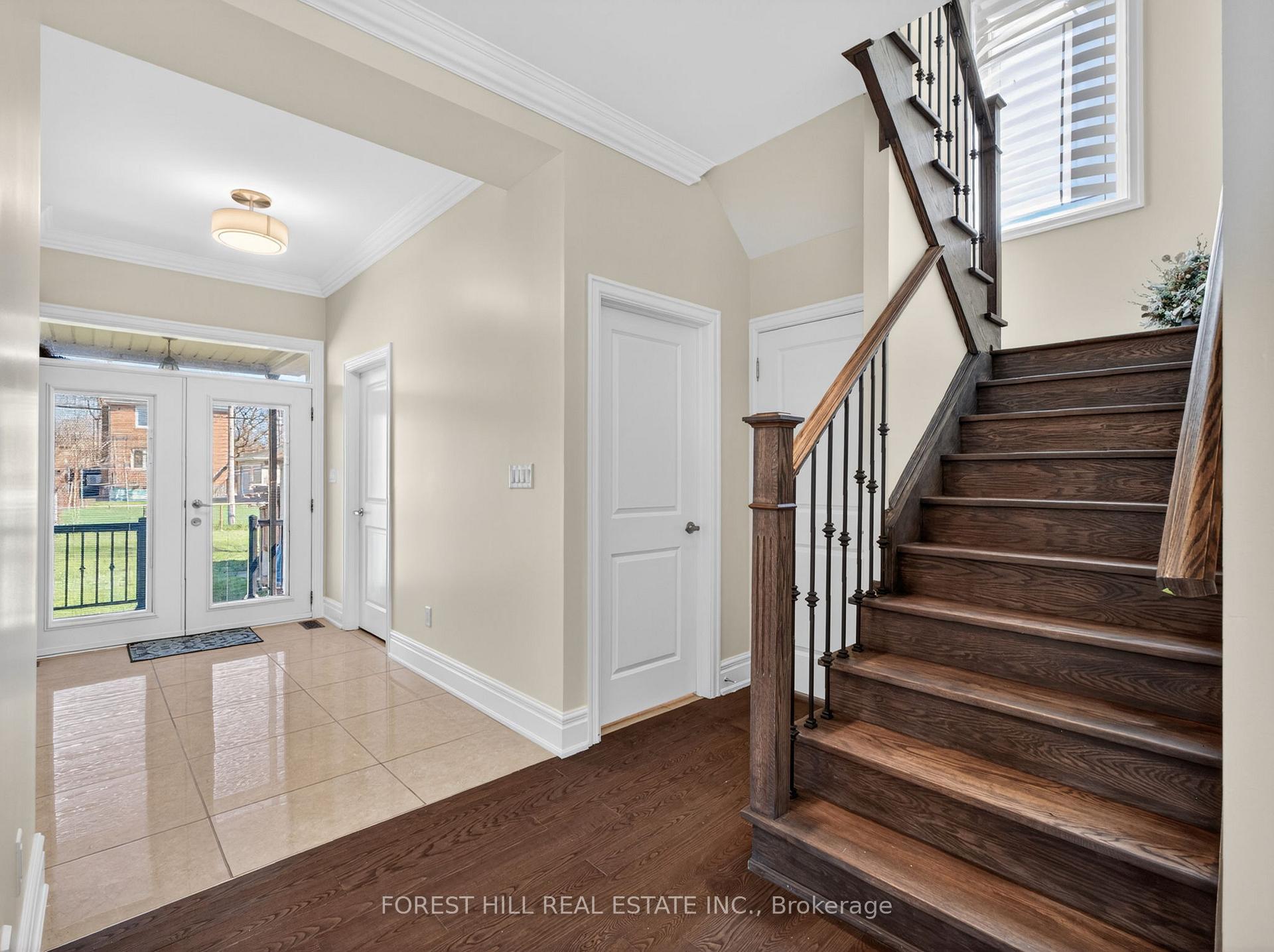 Photo 5 of 114 Regent Road, North York, Downsview-Roding-CFB — HOMEH