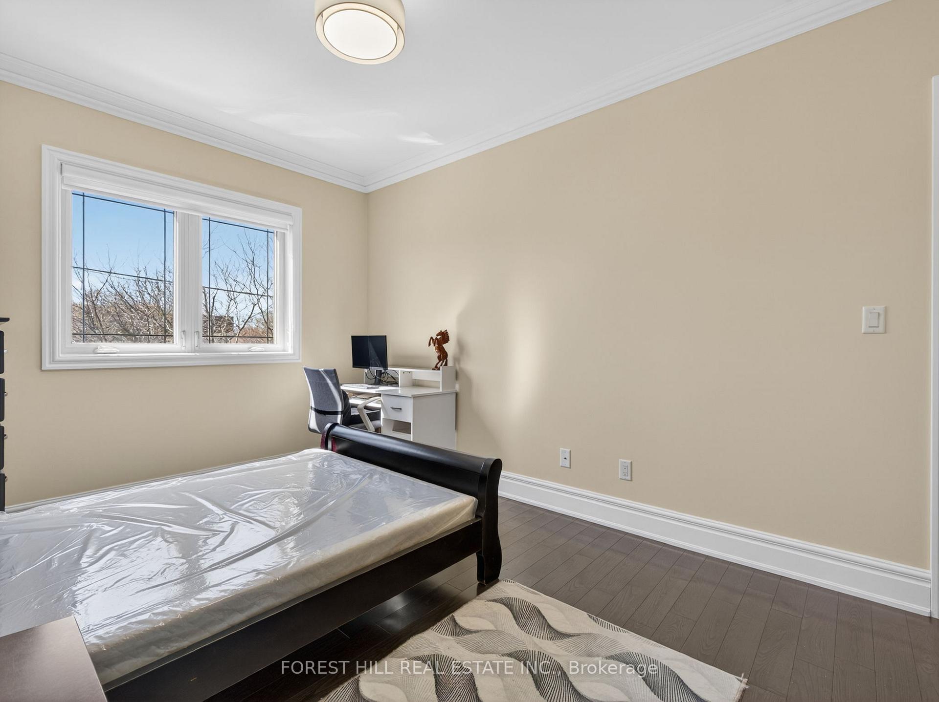 Photo 26 of 114 Regent Road, North York, Downsview-Roding-CFB — HOMEH