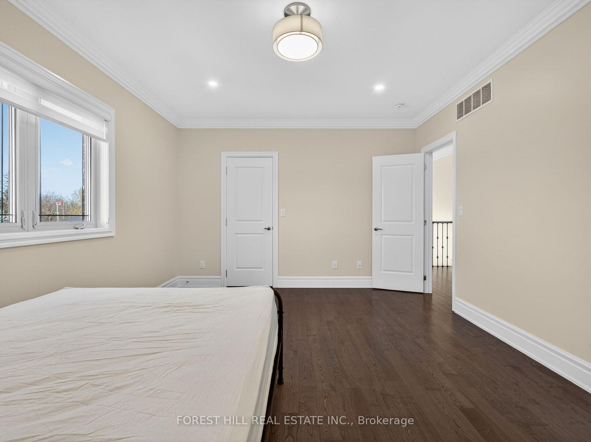 Photo 30 of 114 Regent Road, North York, Downsview-Roding-CFB — HOMEH