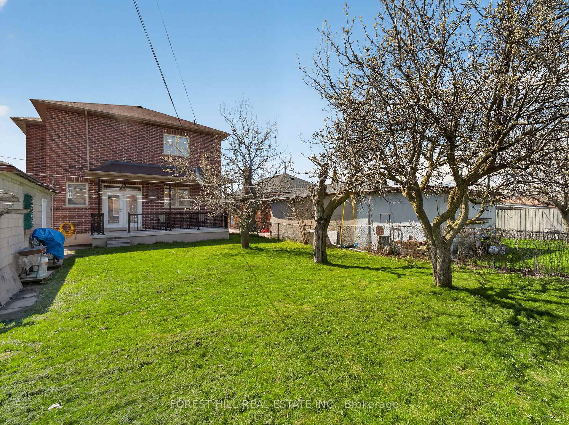 Photo 42 of 114 Regent Road, North York, Downsview-Roding-CFB — HOMEH