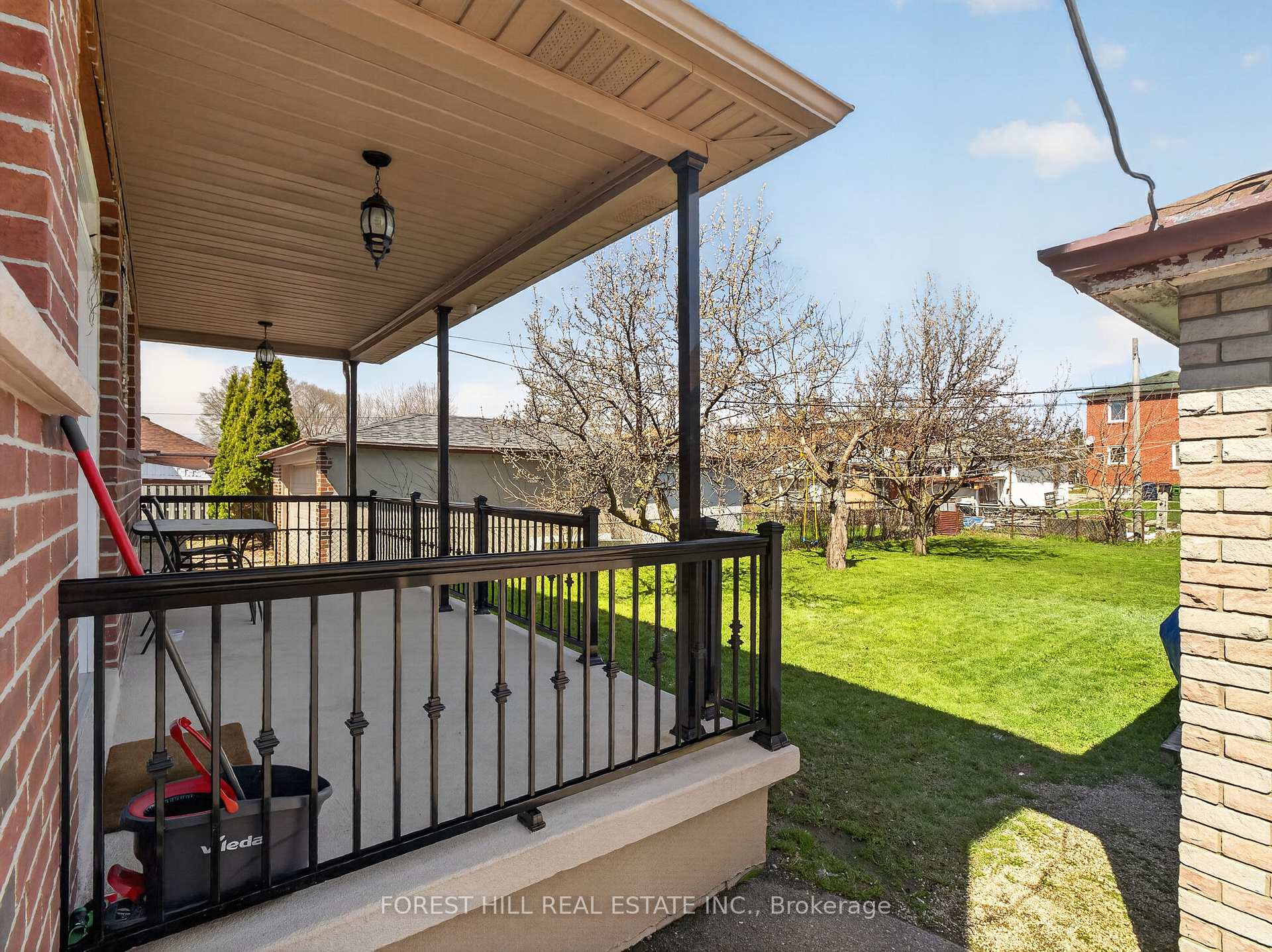 Photo 46 of 114 Regent Road, North York, Downsview-Roding-CFB — HOMEH