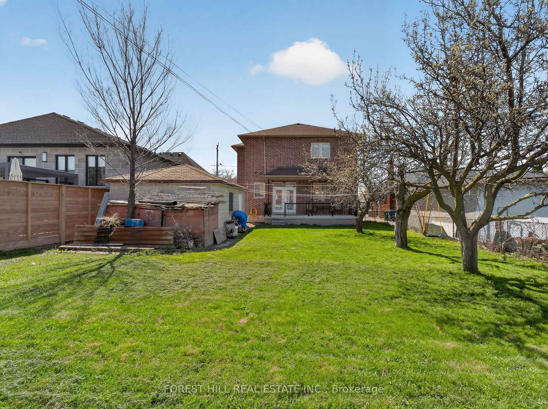 Photo 48 of 114 Regent Road, North York, Downsview-Roding-CFB — HOMEH