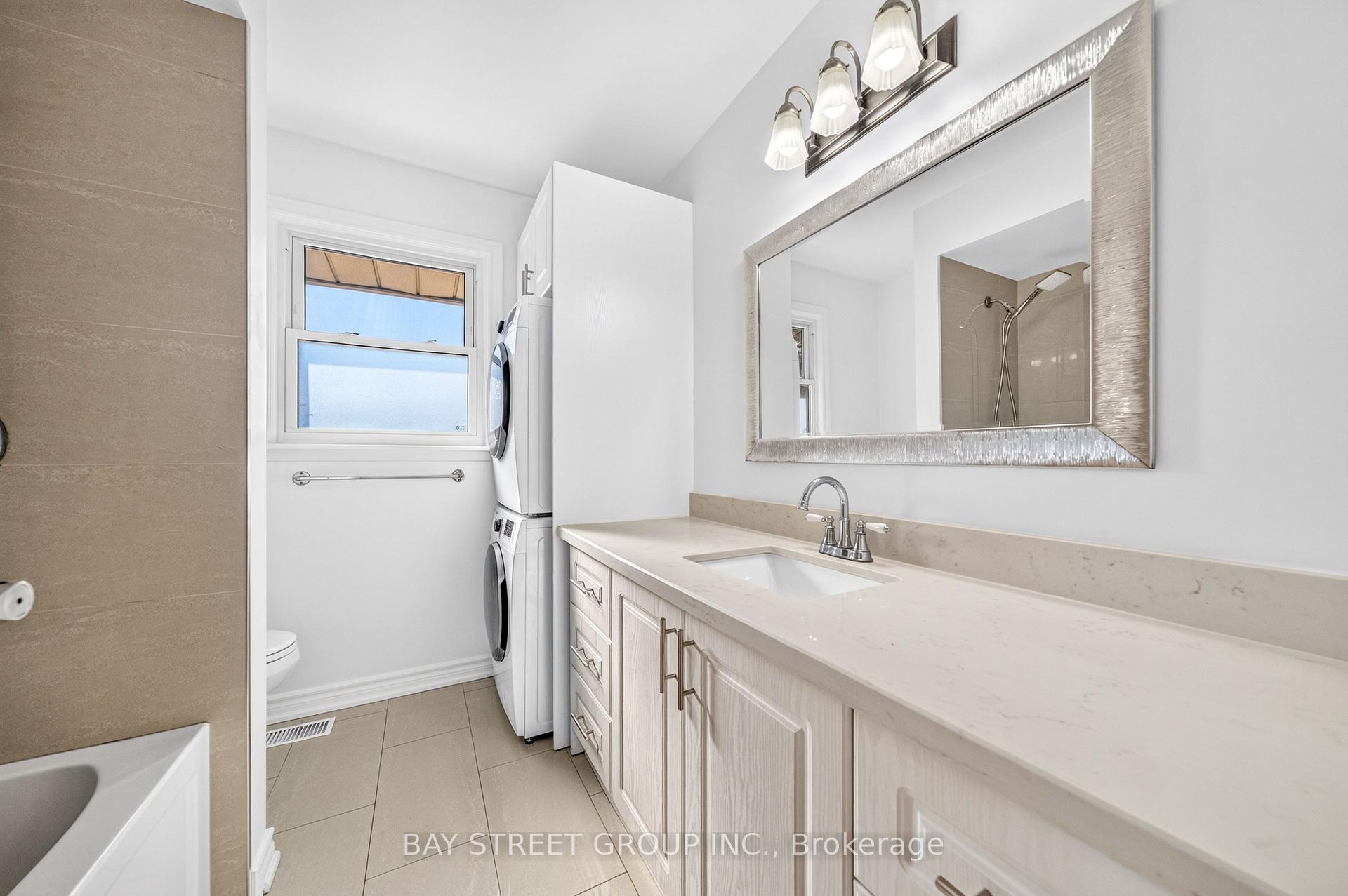 Photo 19 of 203 Cassandra Boulevard, North York, Parkwoods-Donalda — HOMEH