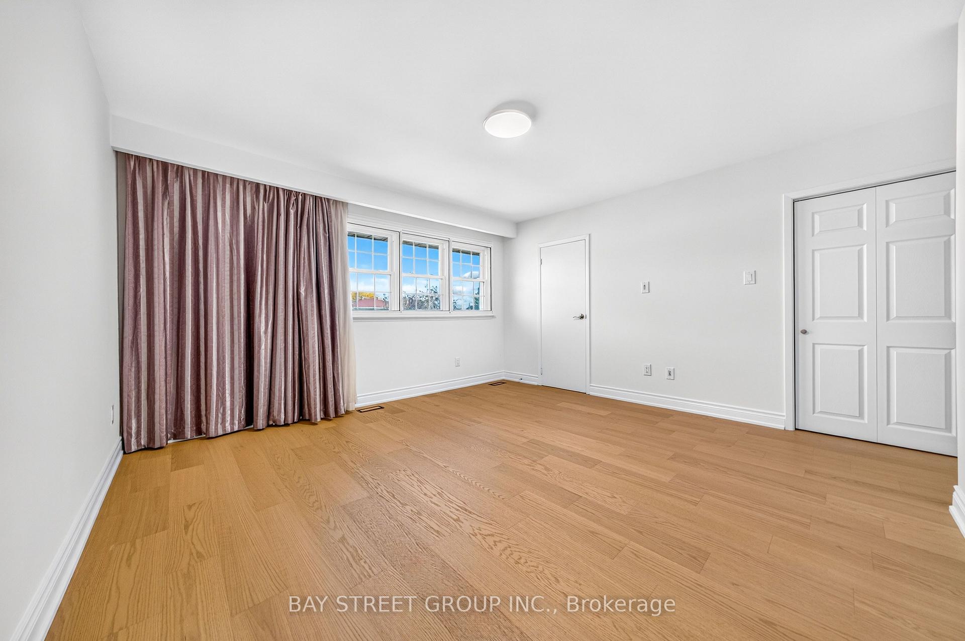 Photo 21 of 203 Cassandra Boulevard, North York, Parkwoods-Donalda — HOMEH