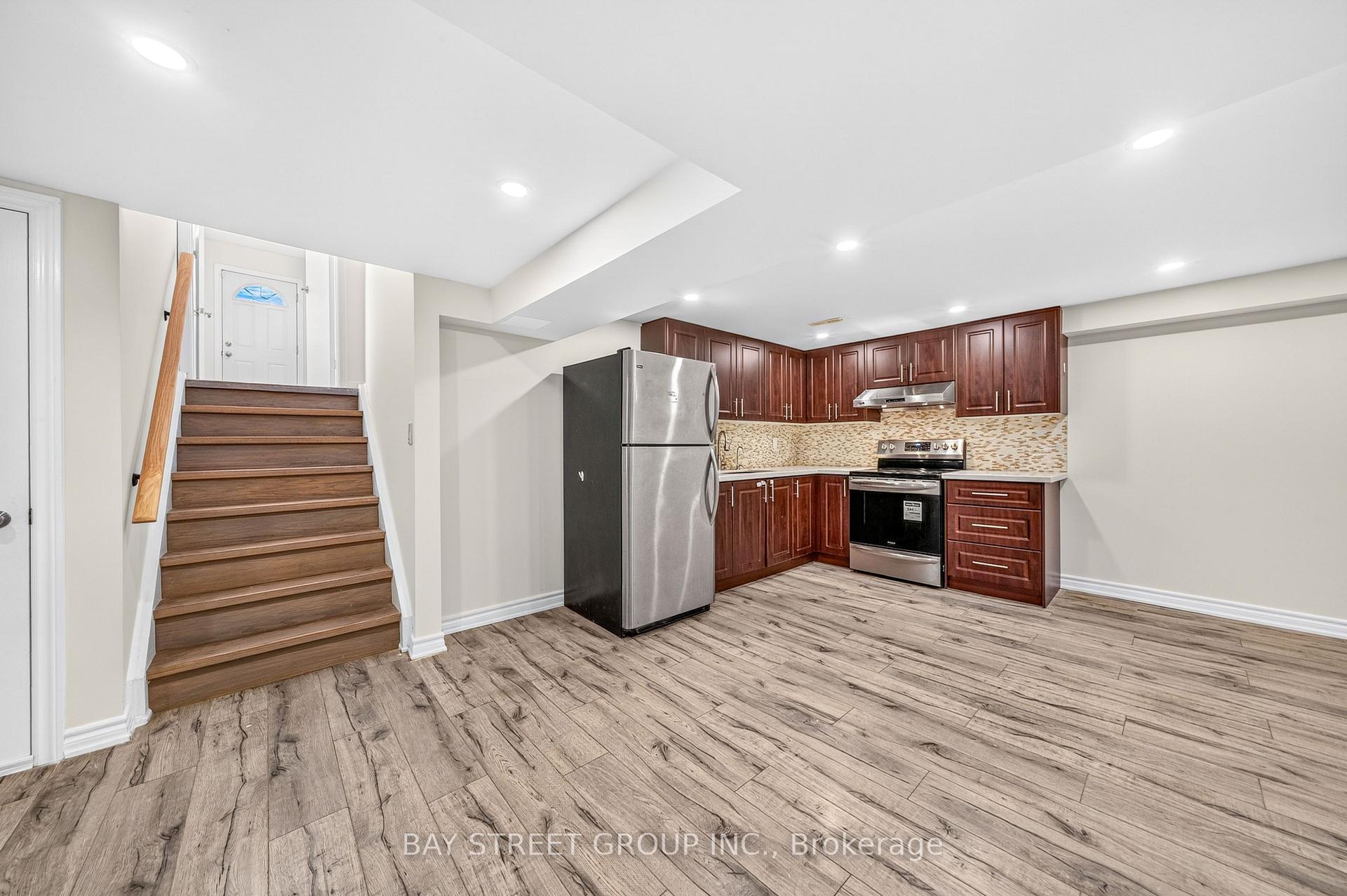 Photo 32 of 203 Cassandra Boulevard, North York, Parkwoods-Donalda — HOMEH