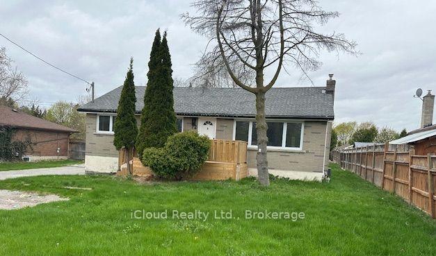 Photo of 72 Thickson Road N