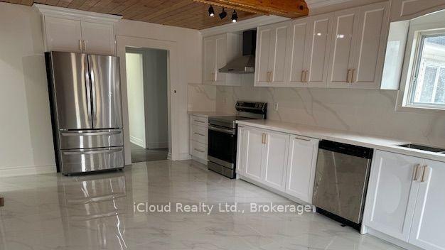 Photo 10 of 72 Thickson Road N, Whitby, Blue Grass Meadows — HOMEH