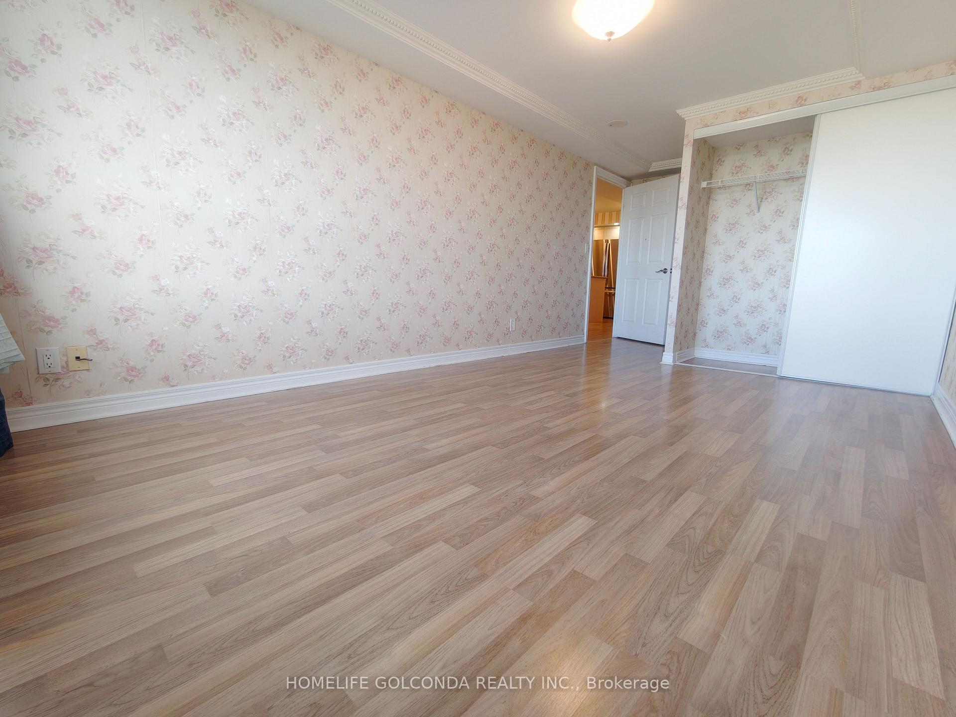 Photo 9 of Unit 720, 33 Cox Boulevard, Markham, Unionville — HOMEH