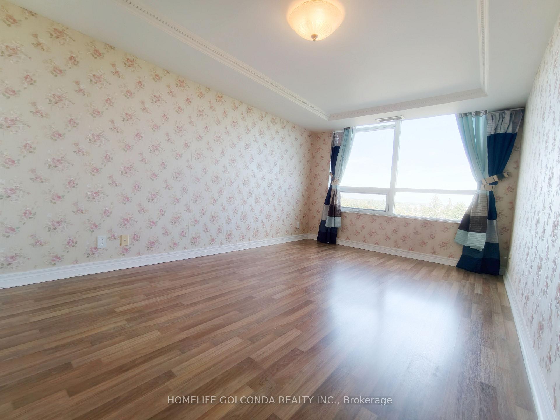 Photo 10 of Unit 720, 33 Cox Boulevard, Markham, Unionville — HOMEH