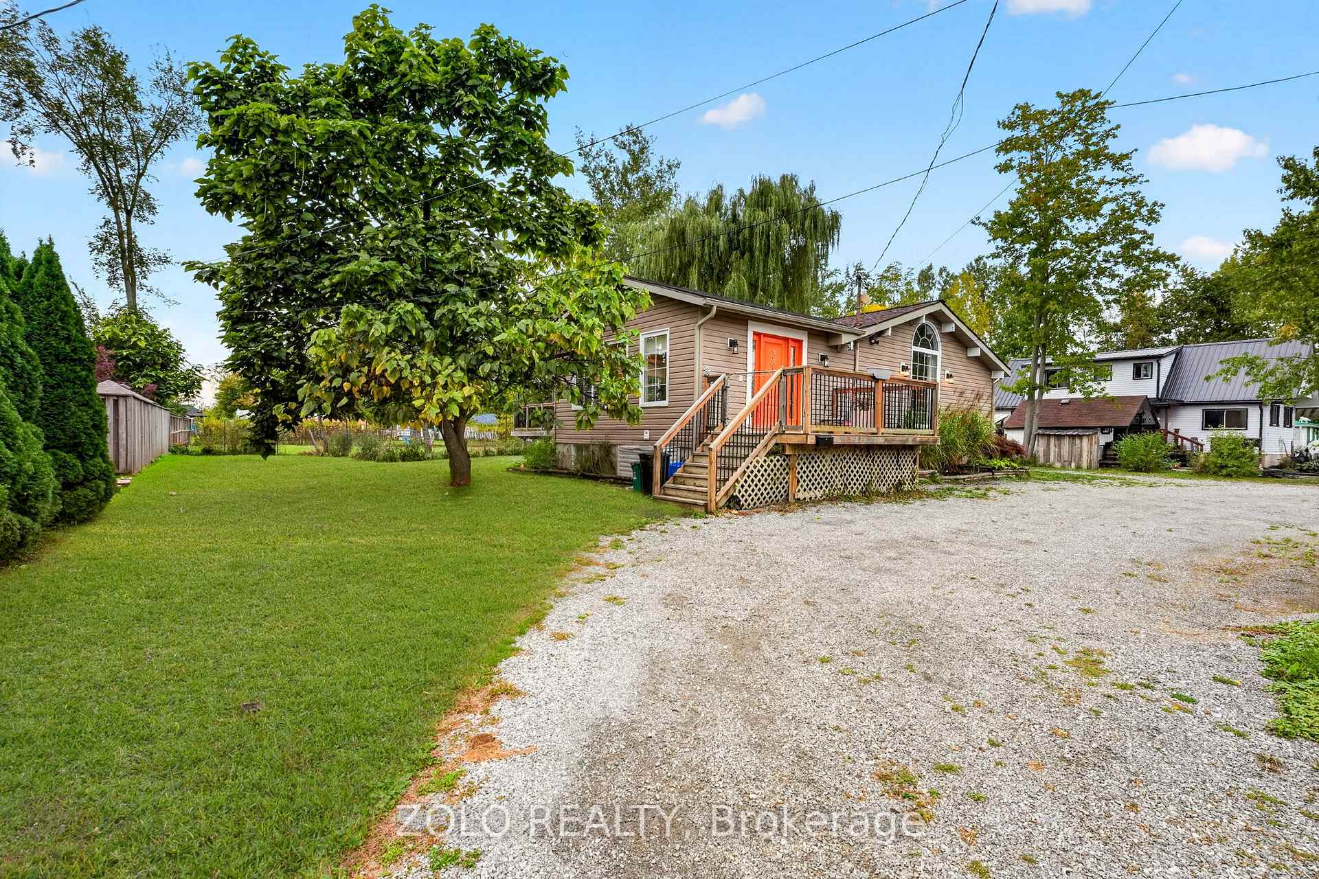 Photo of 381 Beachview Avenue