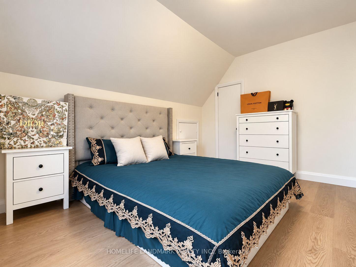Photo 43 of 136 Grandview Avenue, Markham, Grandview — HOMEH